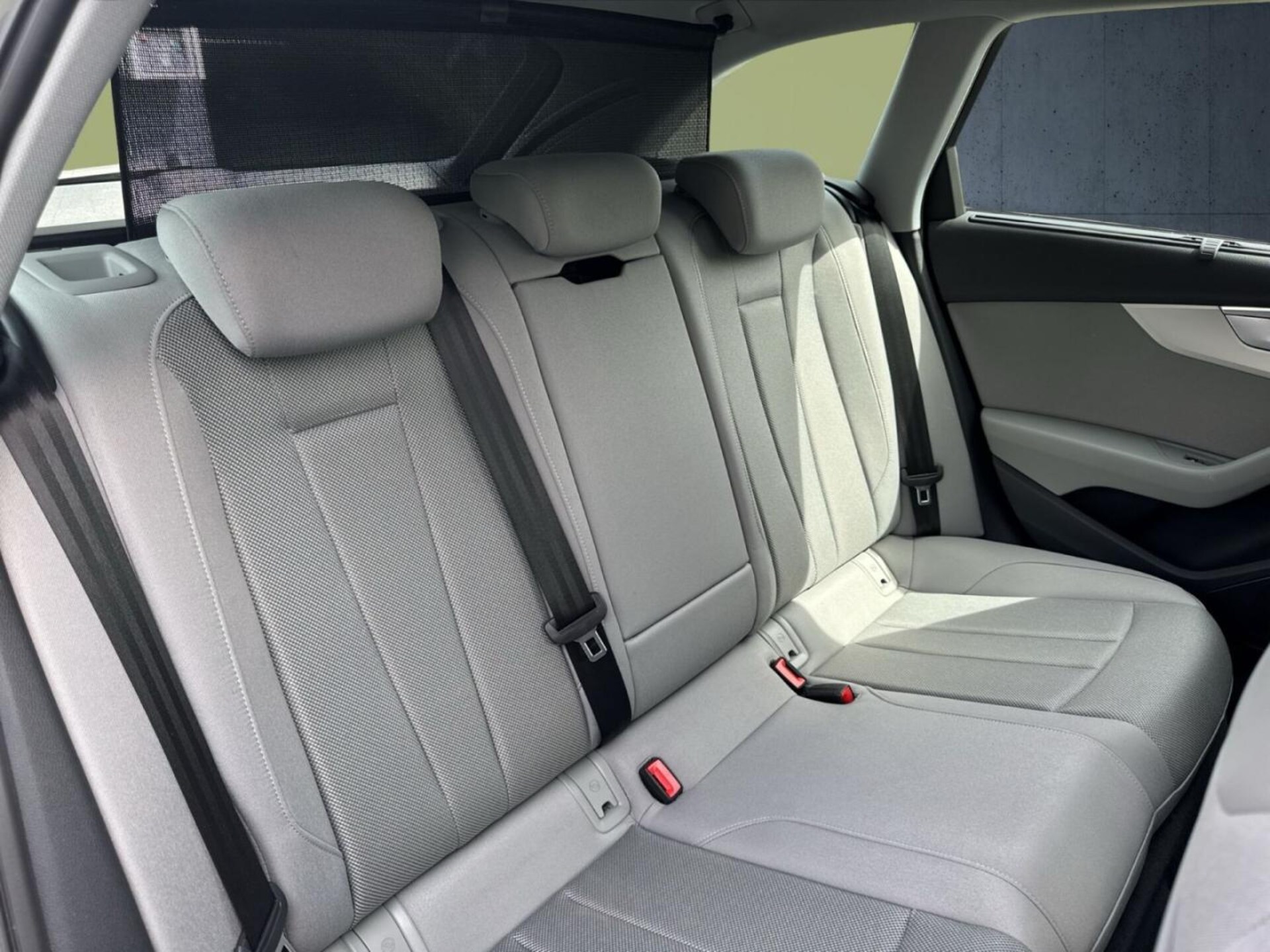 Audi A4 Avant S line
