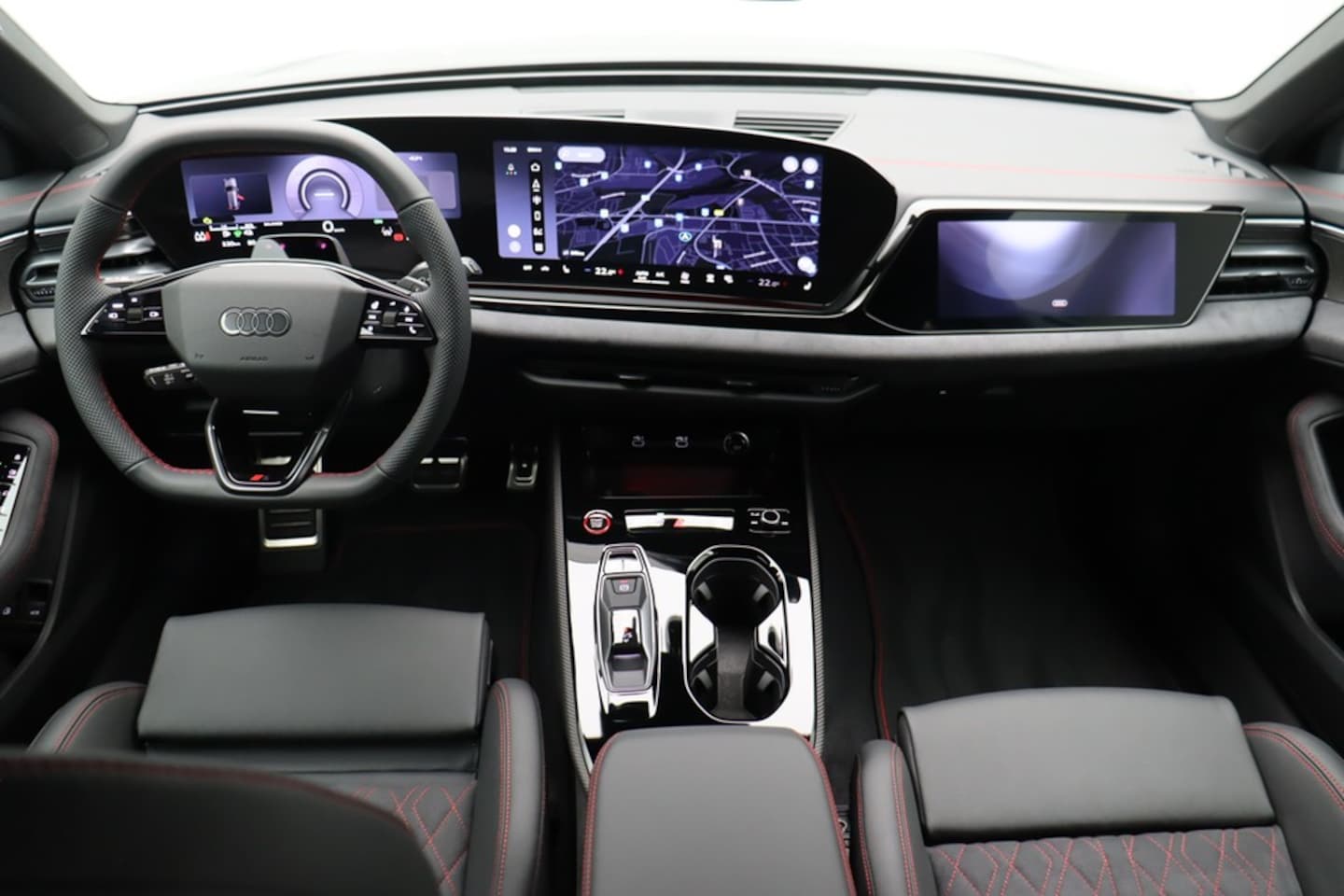 Bild über Audi A5 Avant e-hybrid e-hybrid quattro 270 kW S tronic - für weitere Informationen kontaktieren Sie den Audi Partner