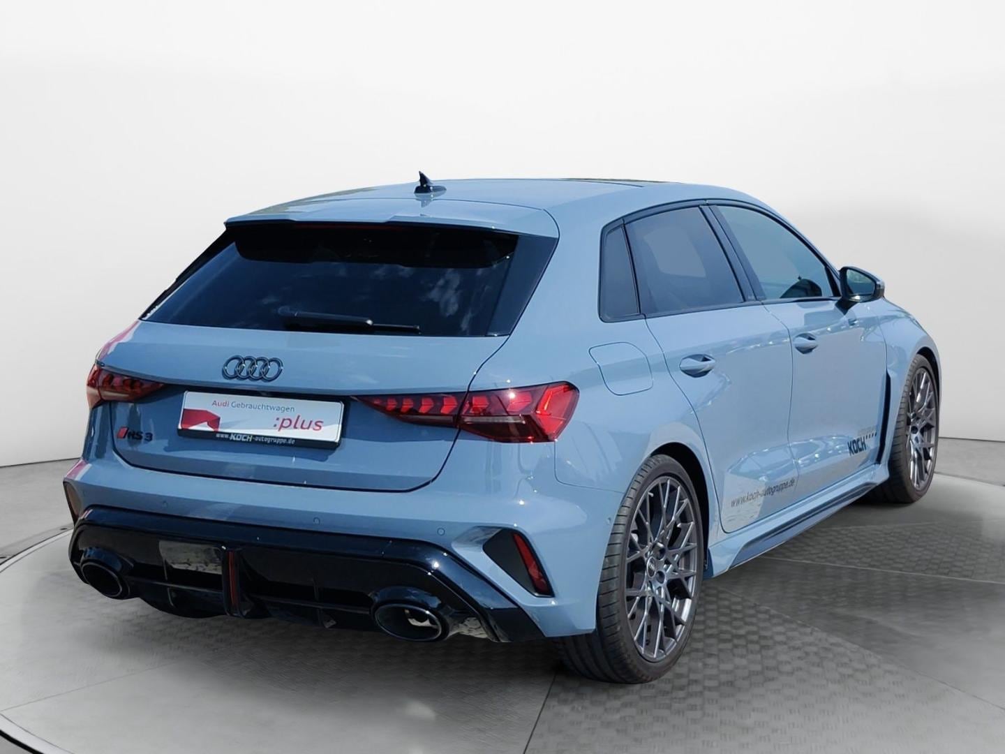 Bild über Audi RS 3 Sportback TFSI quattro 294 kW S tronic - für weitere Informationen kontaktieren Sie den Audi Partner