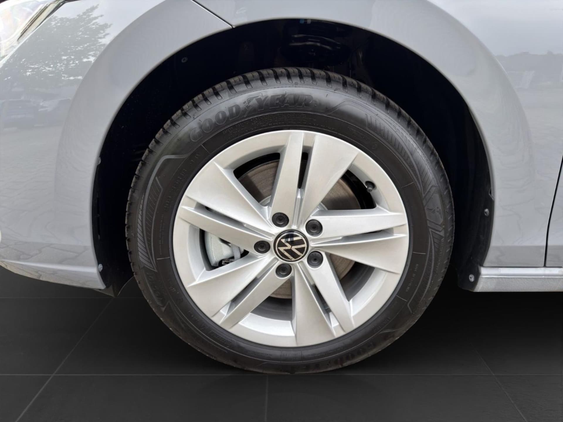 Volkswagen Golf Variant Life