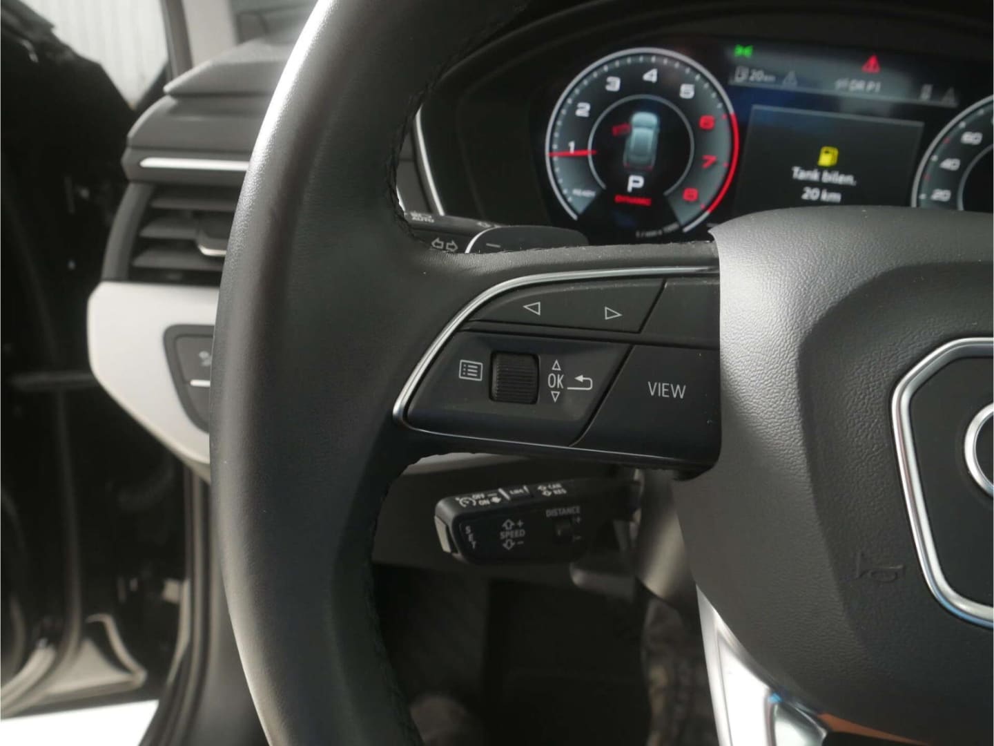 Bild über Audi A4 Avant advanced 40 TFSI S tronic - für weitere Informationen kontaktieren Sie den Audi Partner