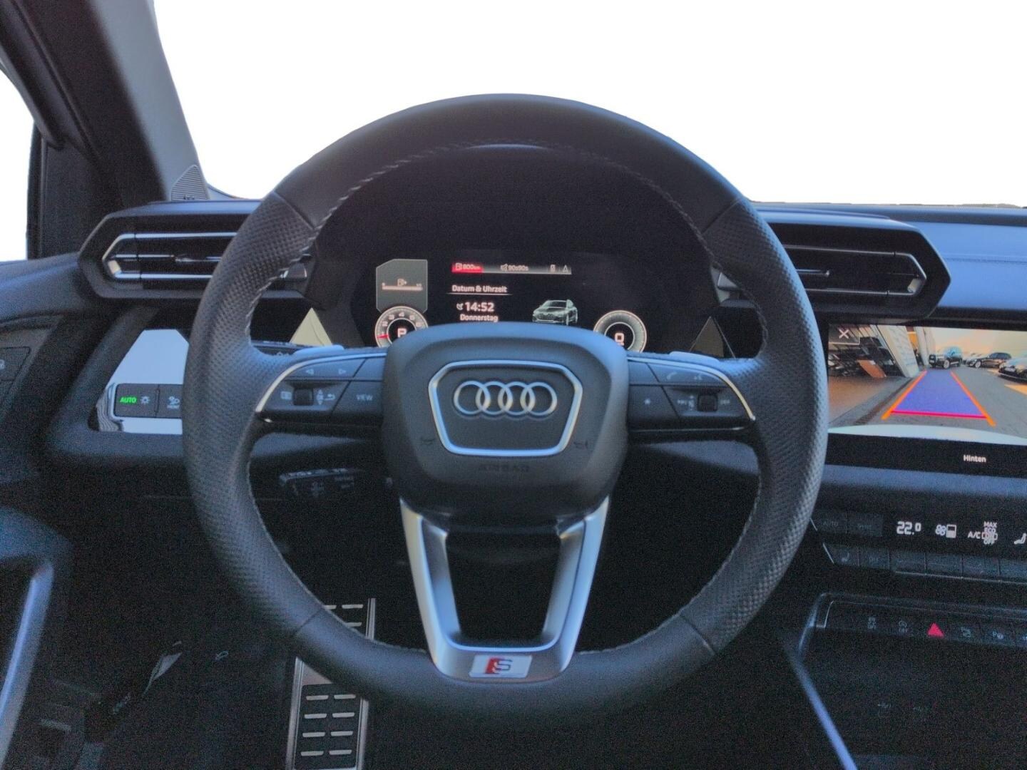 Bild über Audi A3 Sportback S line 35 TFSI S tronic - für weitere Informationen kontaktieren Sie den Audi Partner
