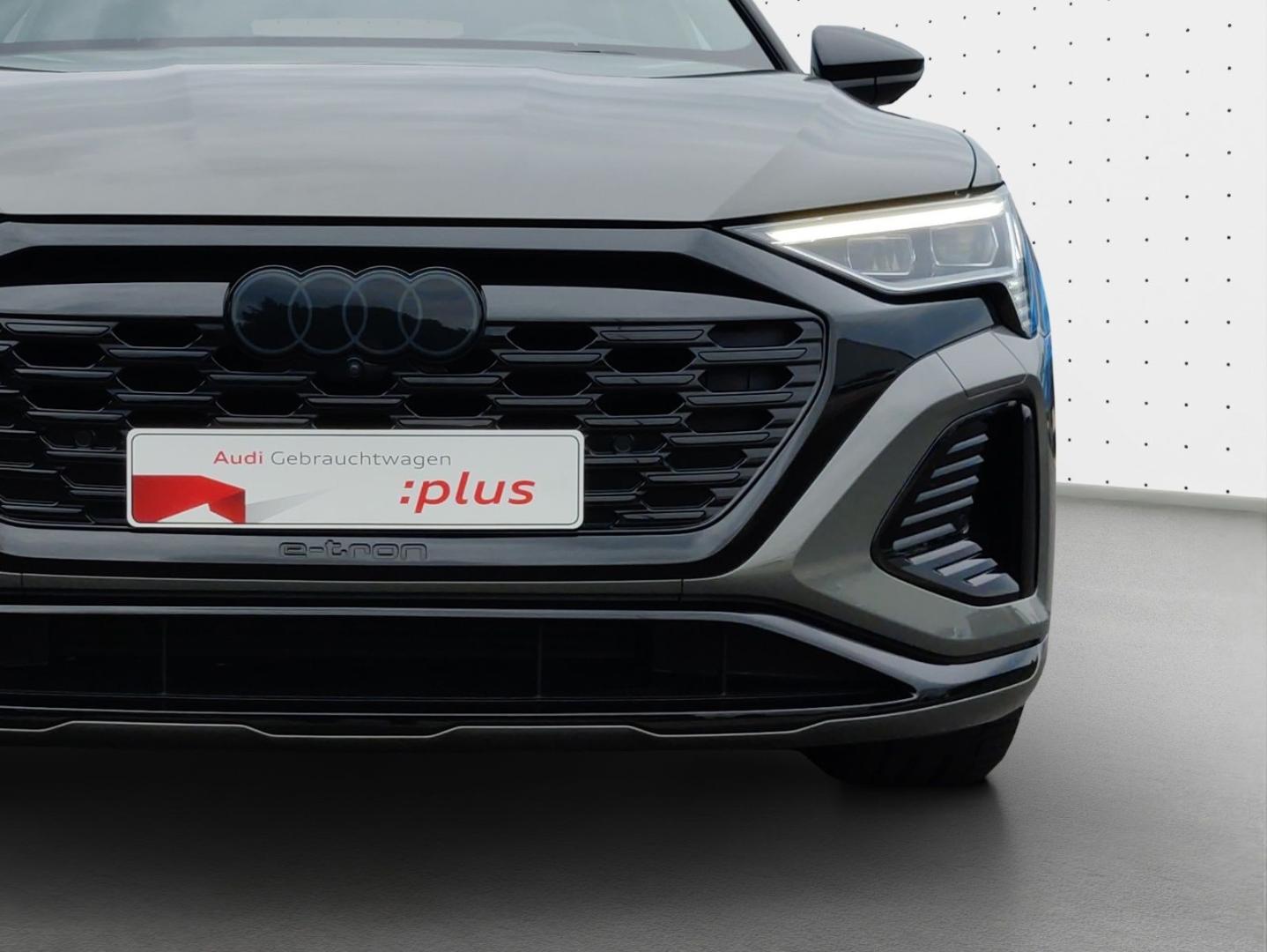 Image about Audi Q8 Sportback e-tron S line 55 e-tron quattro 300 kW