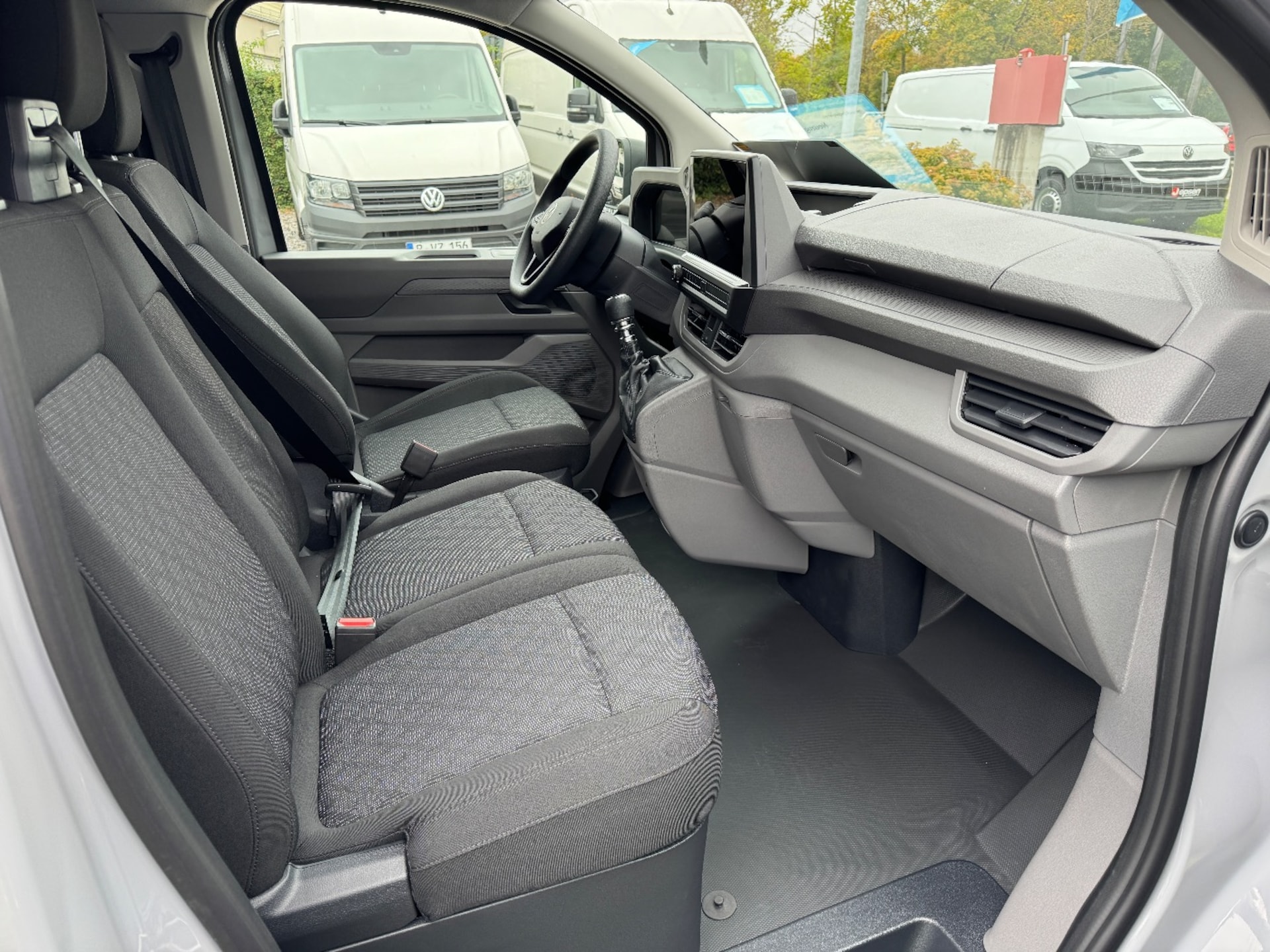 Volkswagen Transporter Kasten langer Radstand