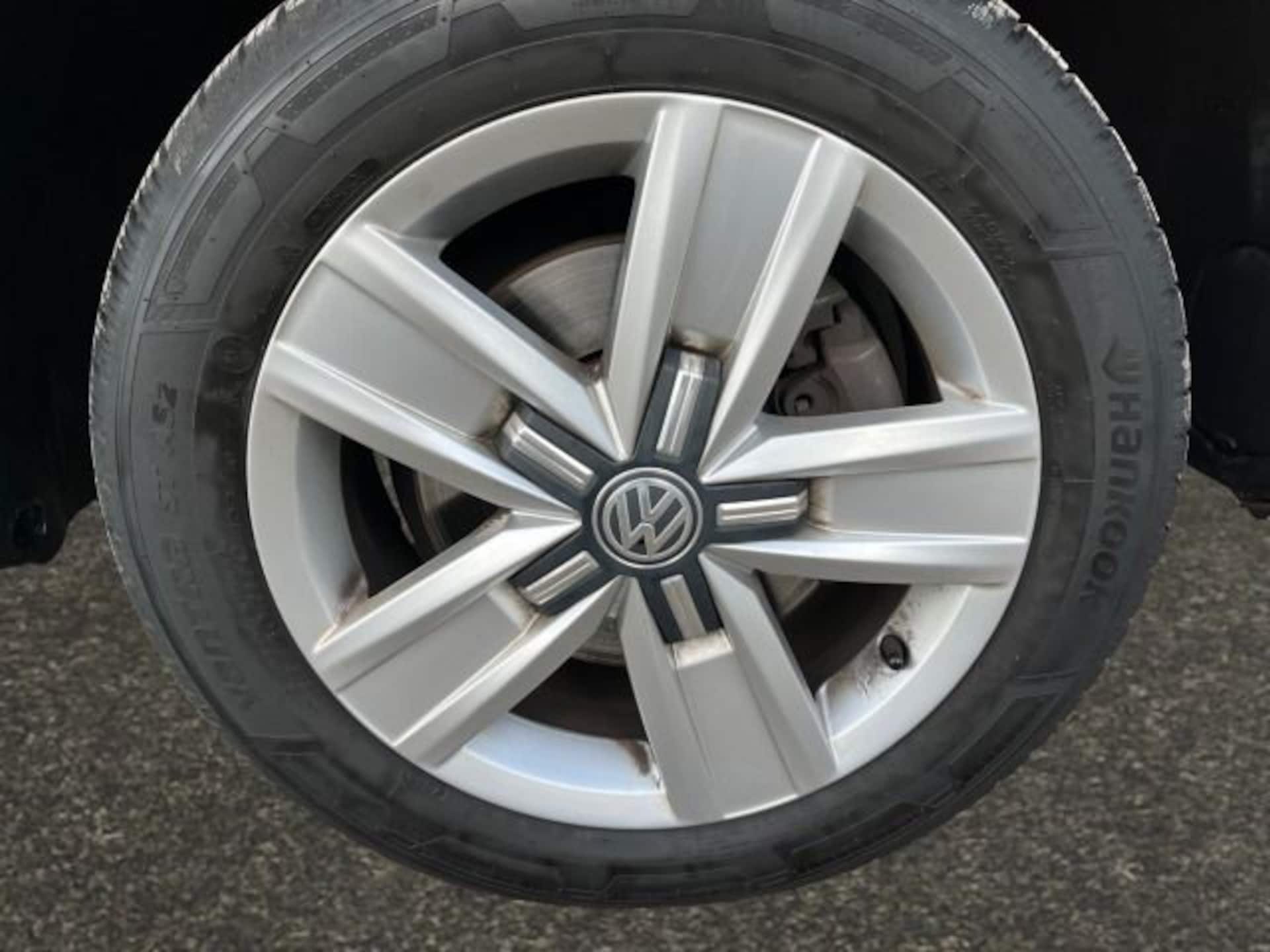 Volkswagen T6 Transporter Kombi langer Radstand