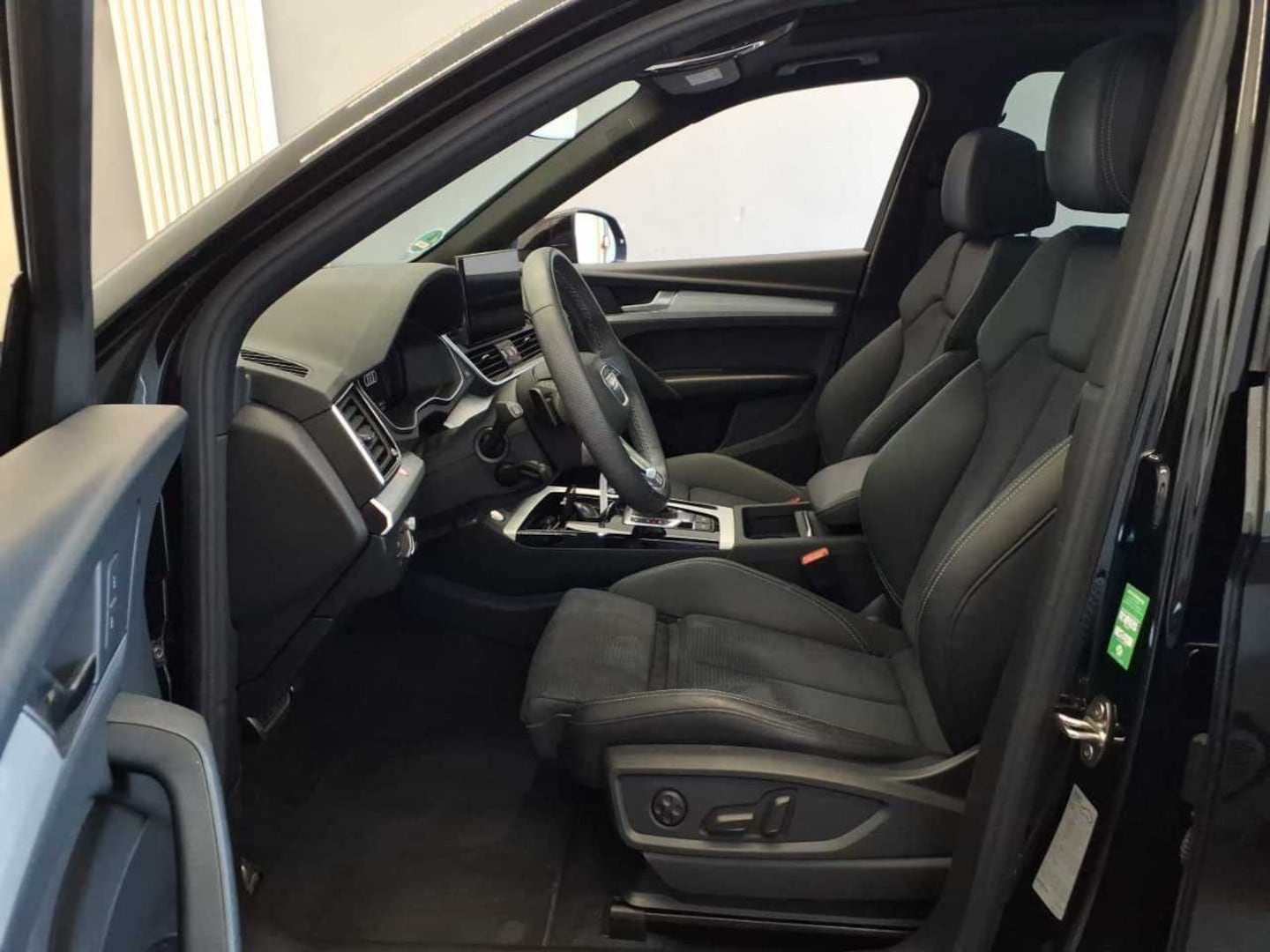 Bild über Audi Q5 40 TDI quattro 150 kW S tronic - für weitere Informationen kontaktieren Sie den Audi Partner