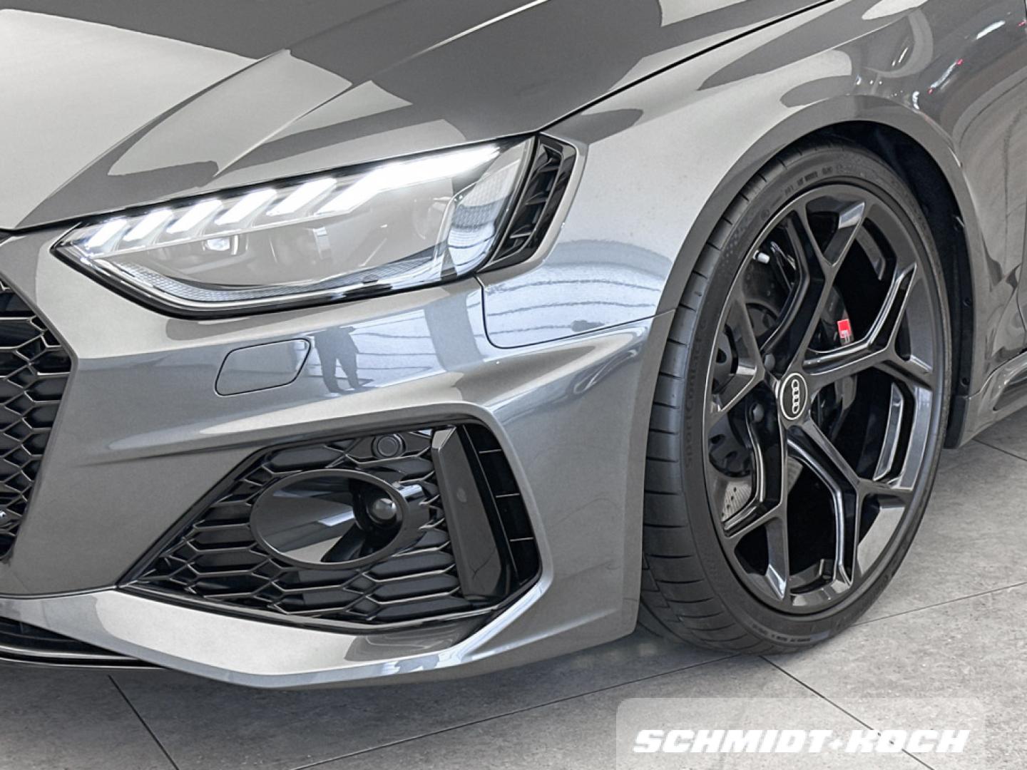 Audi RS 4 Avant