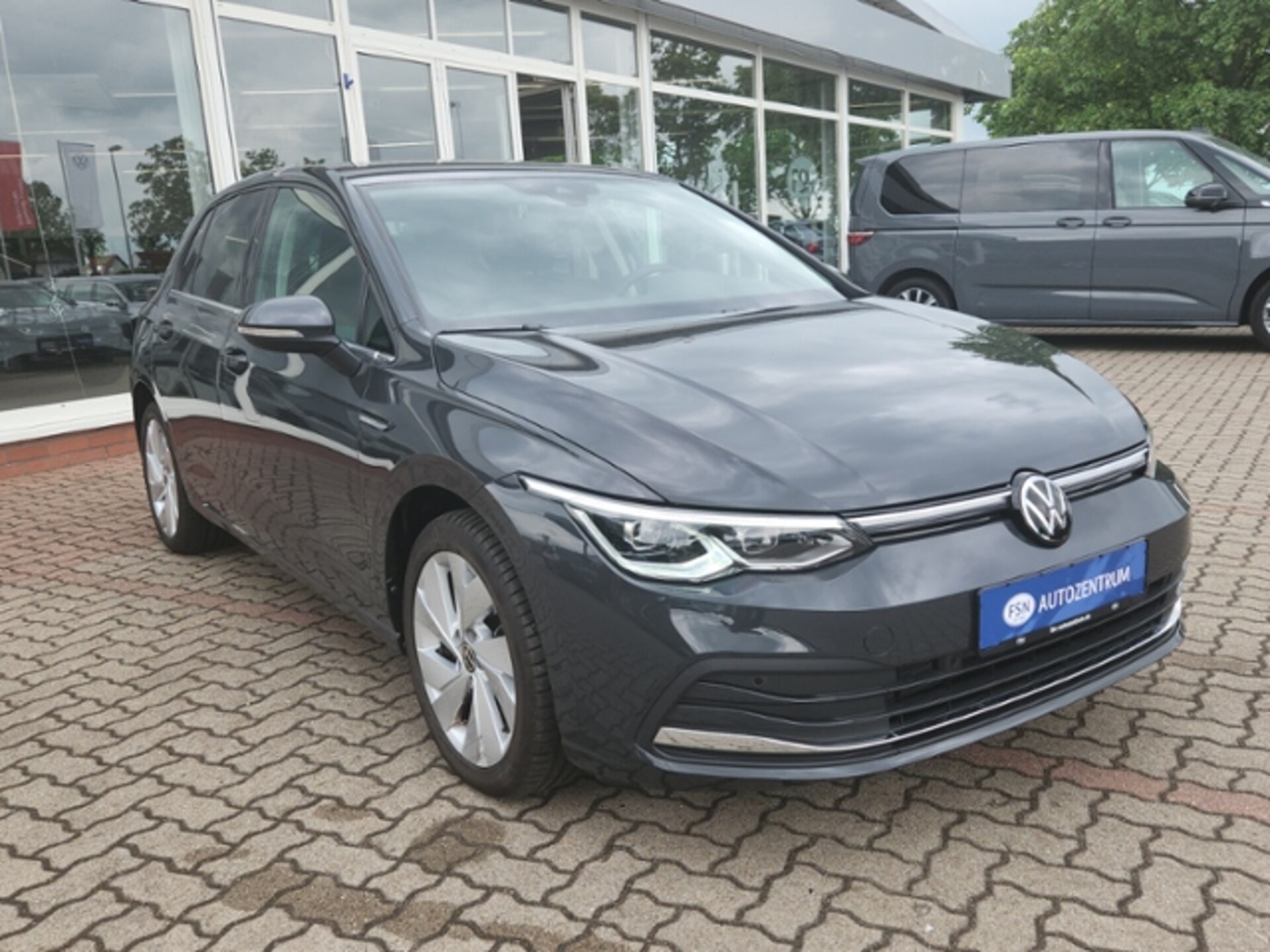 Volkswagen Golf Style