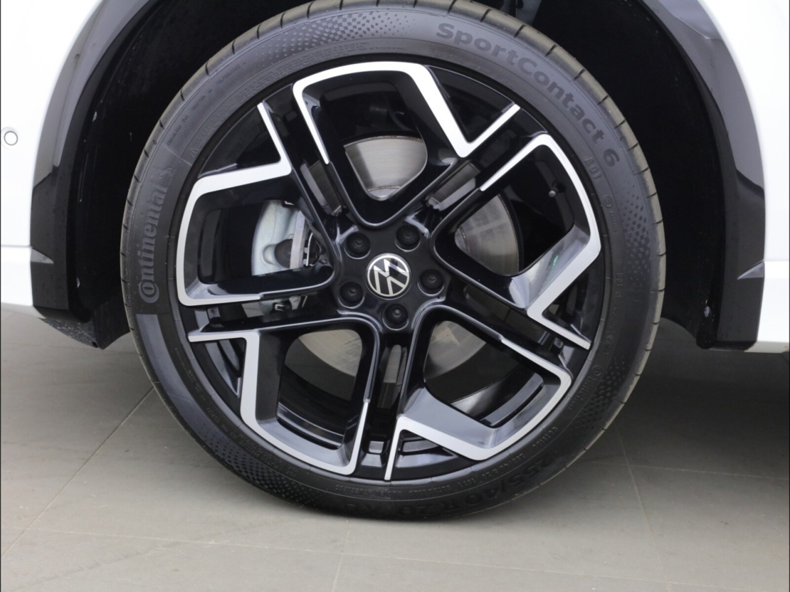 Volkswagen Tiguan – Bild 15