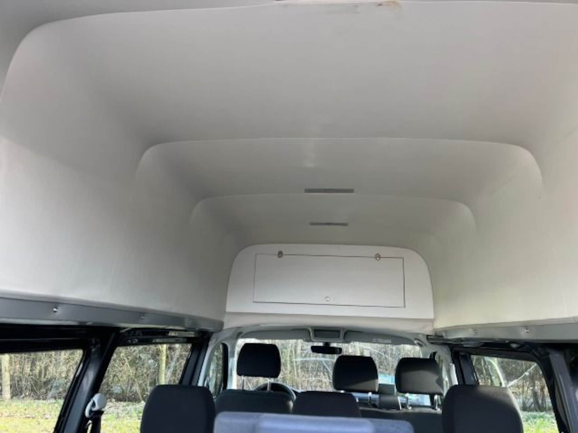 Volkswagen T6 Transporter Kombi langer Radstand