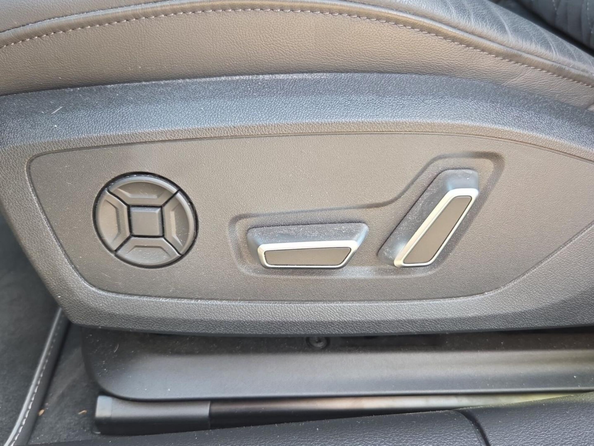 Audi S6 Avant