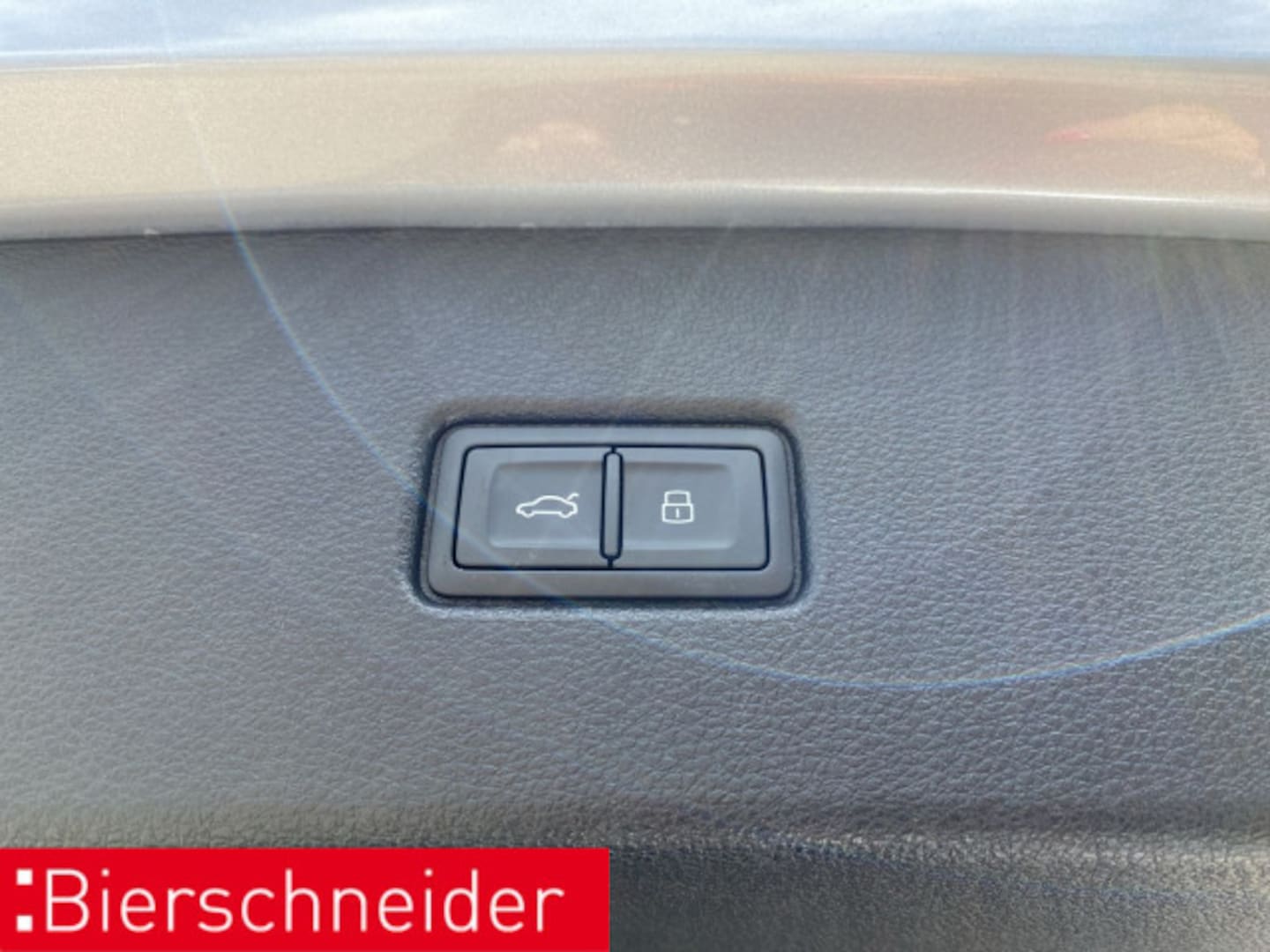 Bild über Audi Q5 Sportback 40 TDI quattro S tronic - für weitere Informationen kontaktieren Sie den Audi Partner