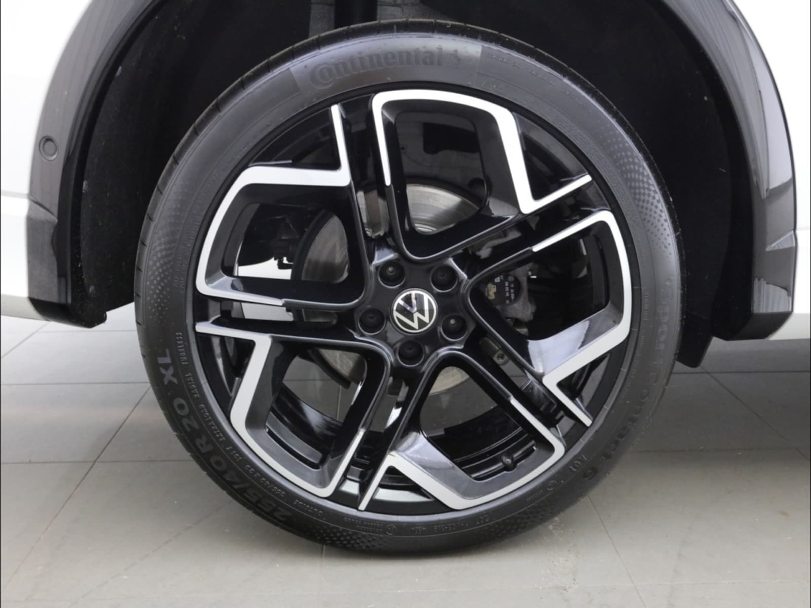 Volkswagen Tiguan – Bild 17