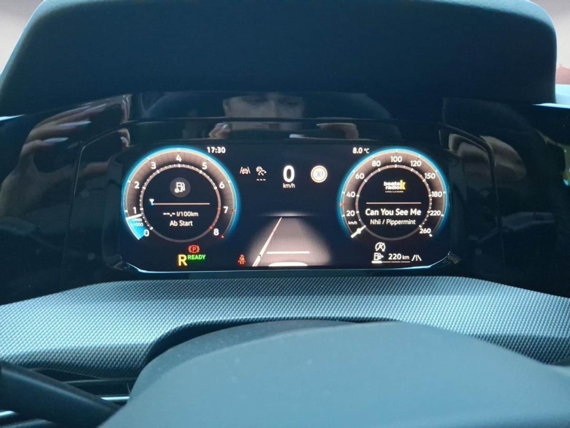 Volkswagen Golf R-Line