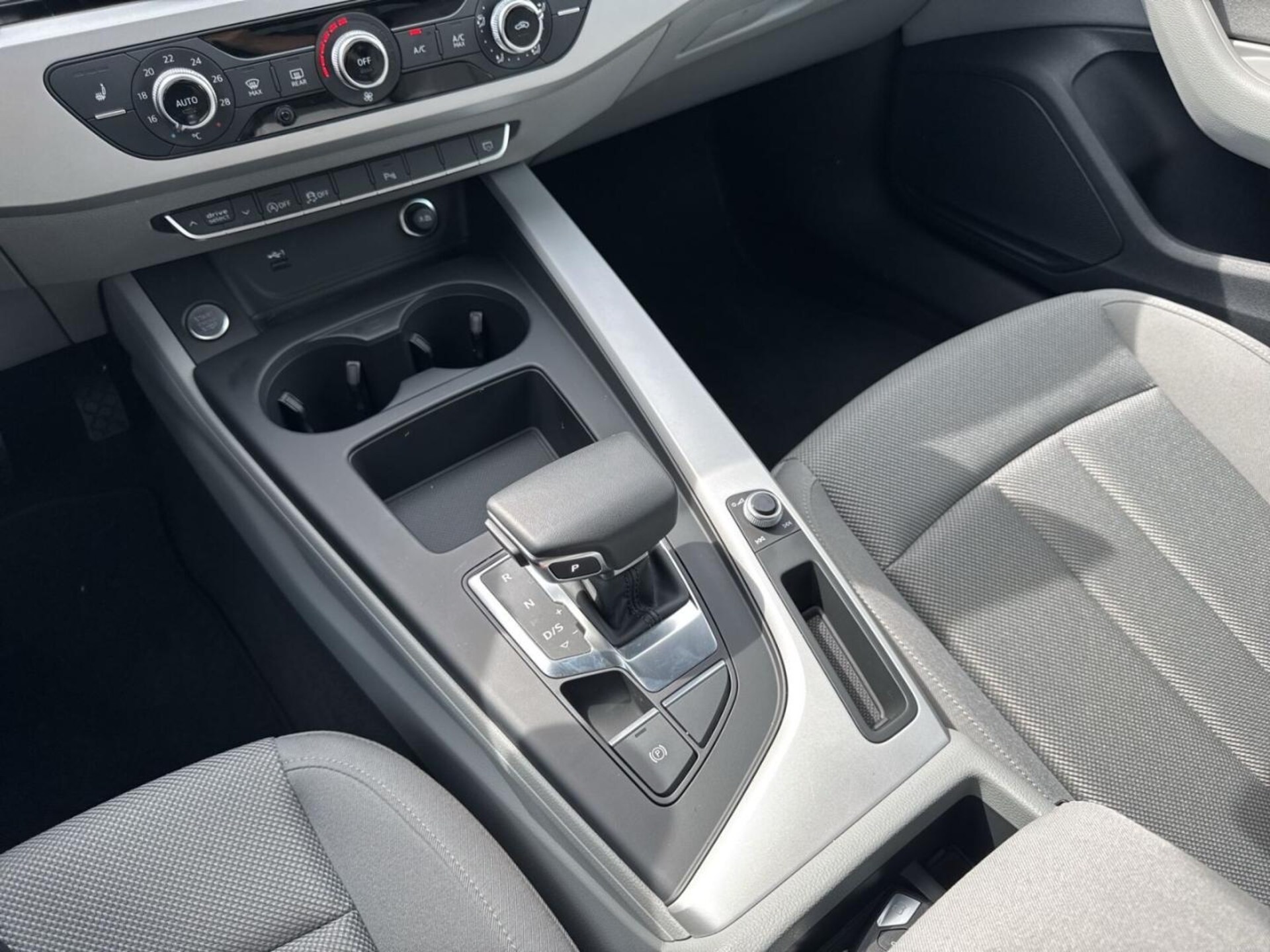 Audi A4 Avant S line