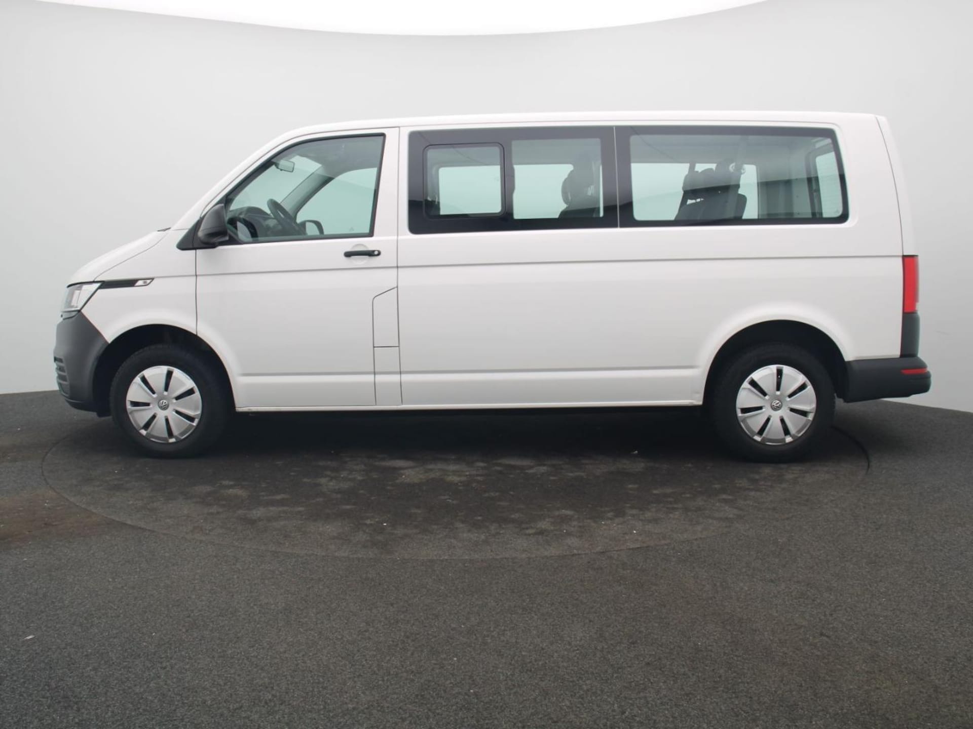 Volkswagen T6.1 Transporter Kombi langer Radstand