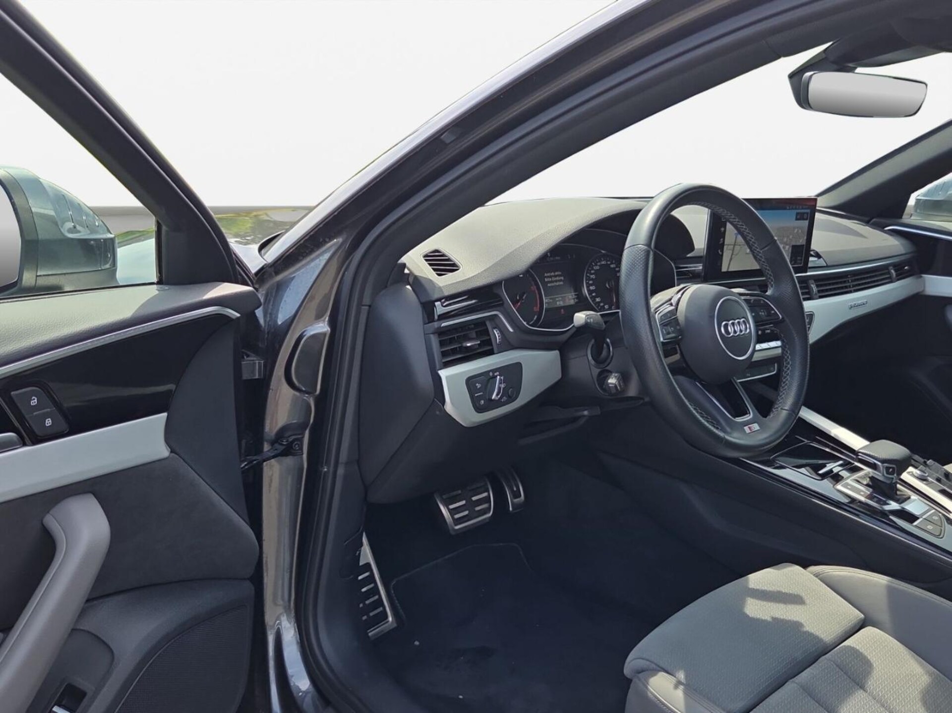 Audi A4 Limousine S line