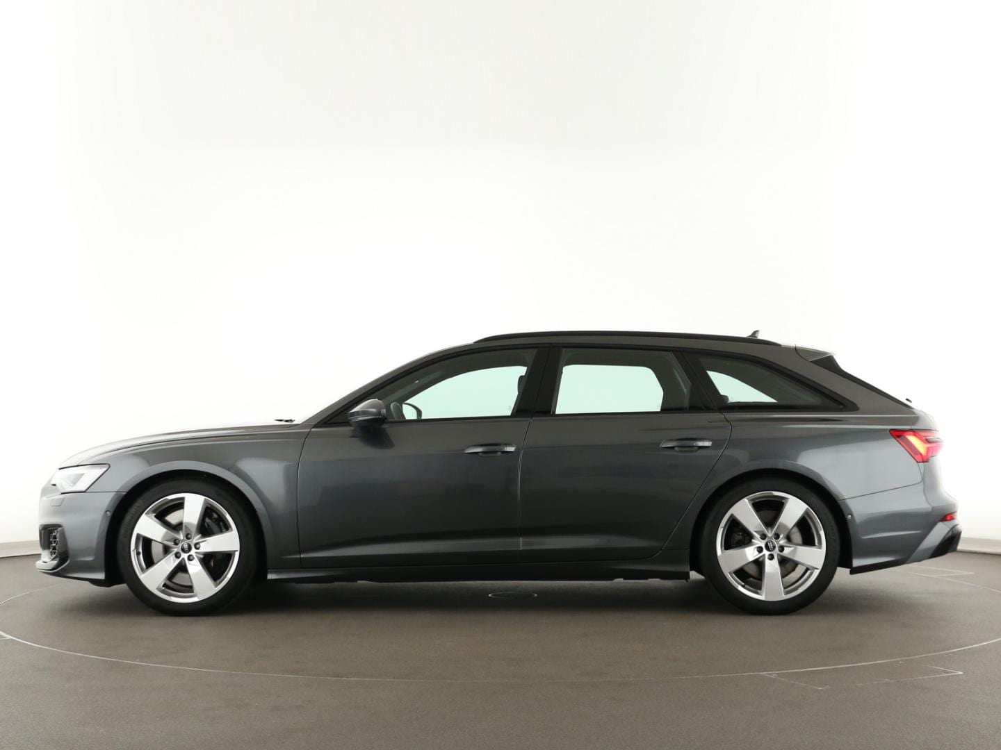Bild über Audi S6 Avant TDI quattro tiptronic - für weitere Informationen kontaktieren Sie den Audi Partner
