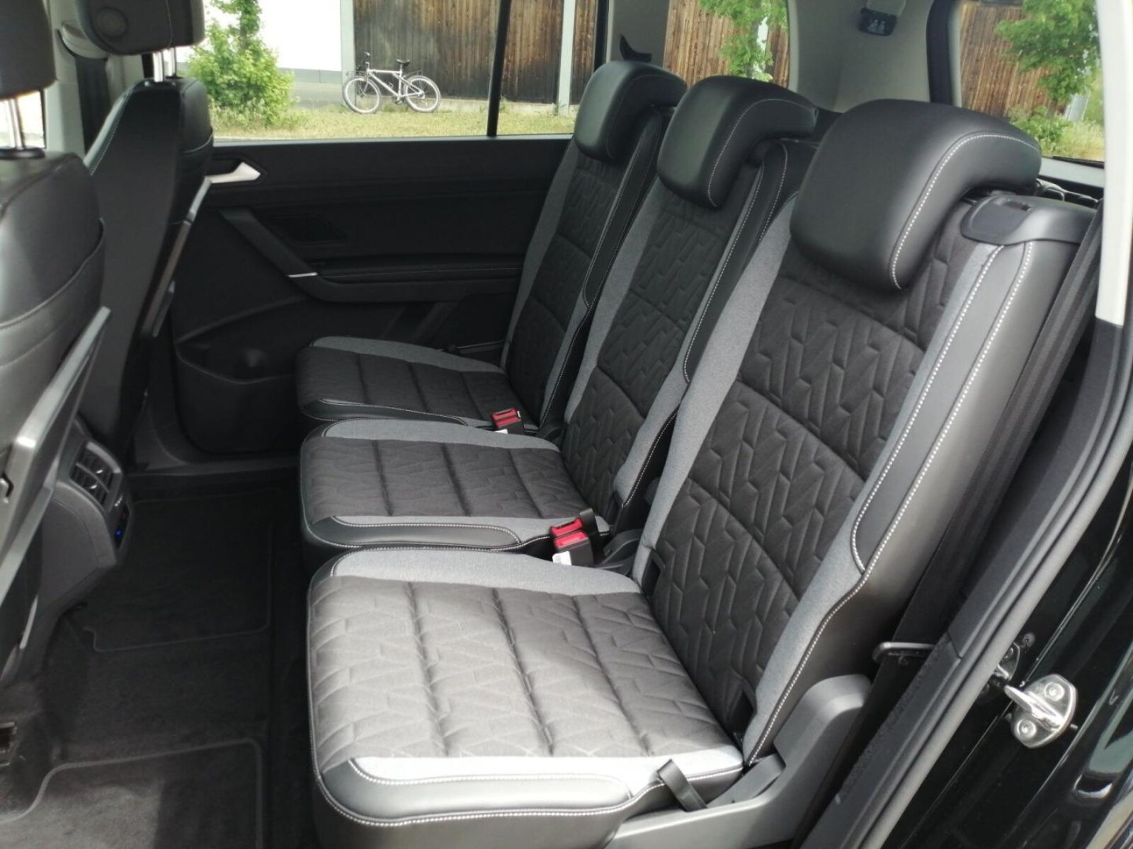Volkswagen Touran – Bild 16