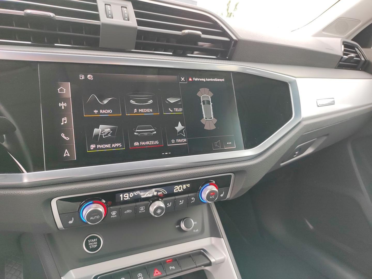 Image about Audi Q3 35 TFSI S tronic