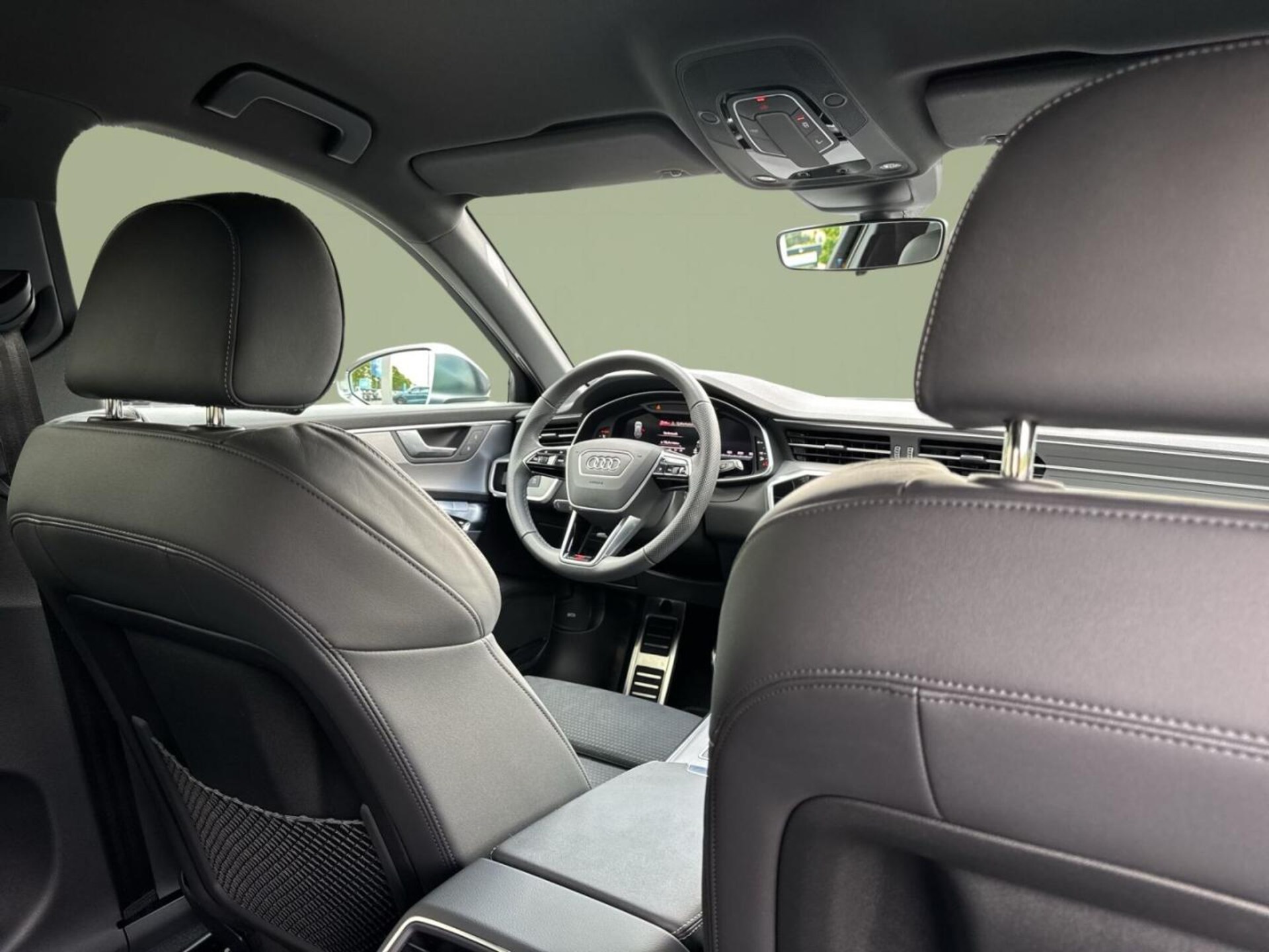 Audi S6 Avant