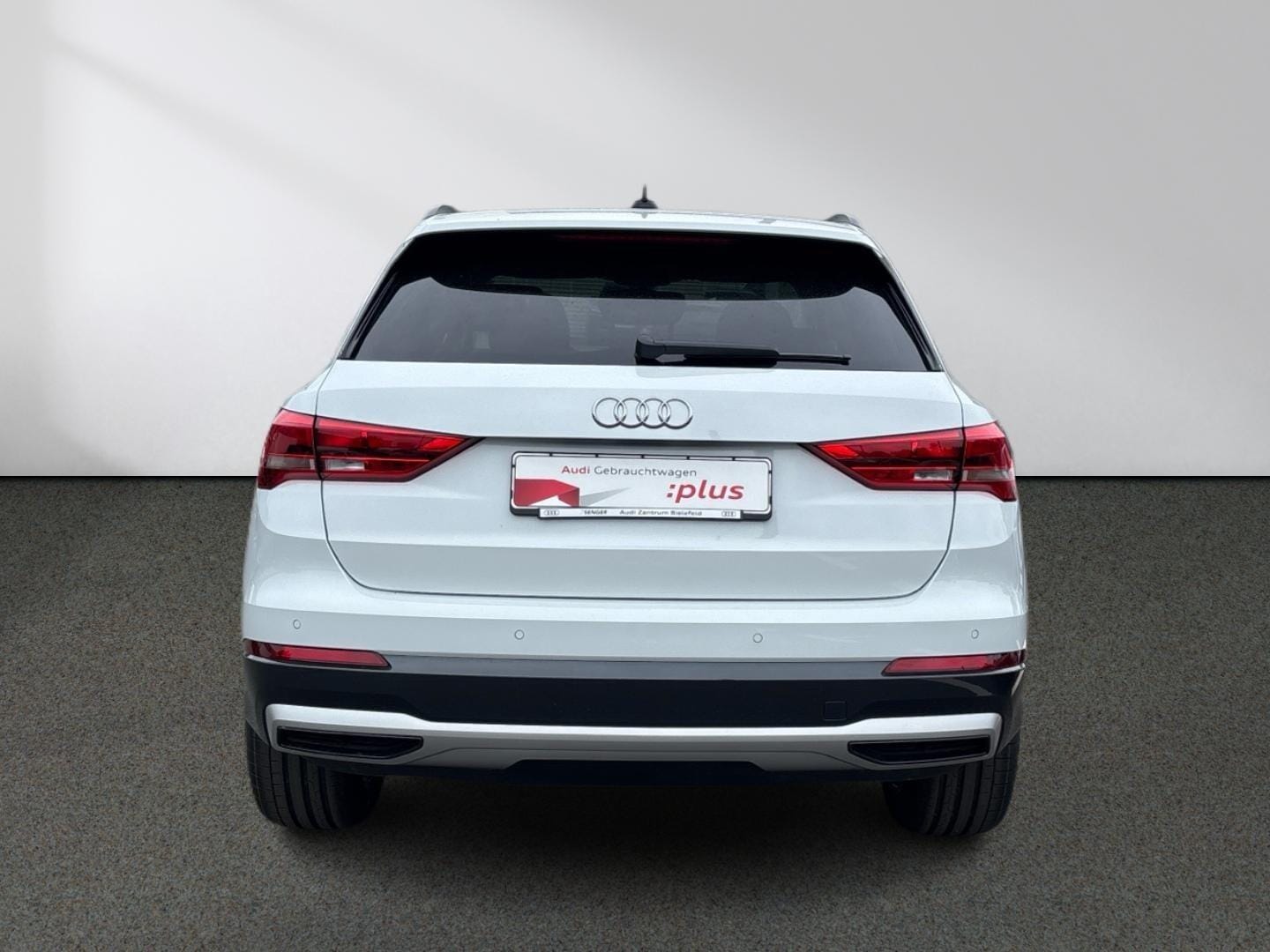 Bild über Audi Q3 TDI 110 kW S tronic - für weitere Informationen kontaktieren Sie den Audi Partner