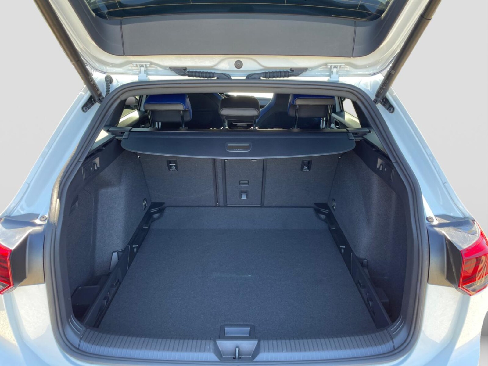 Volkswagen Golf Variant – Bild 11