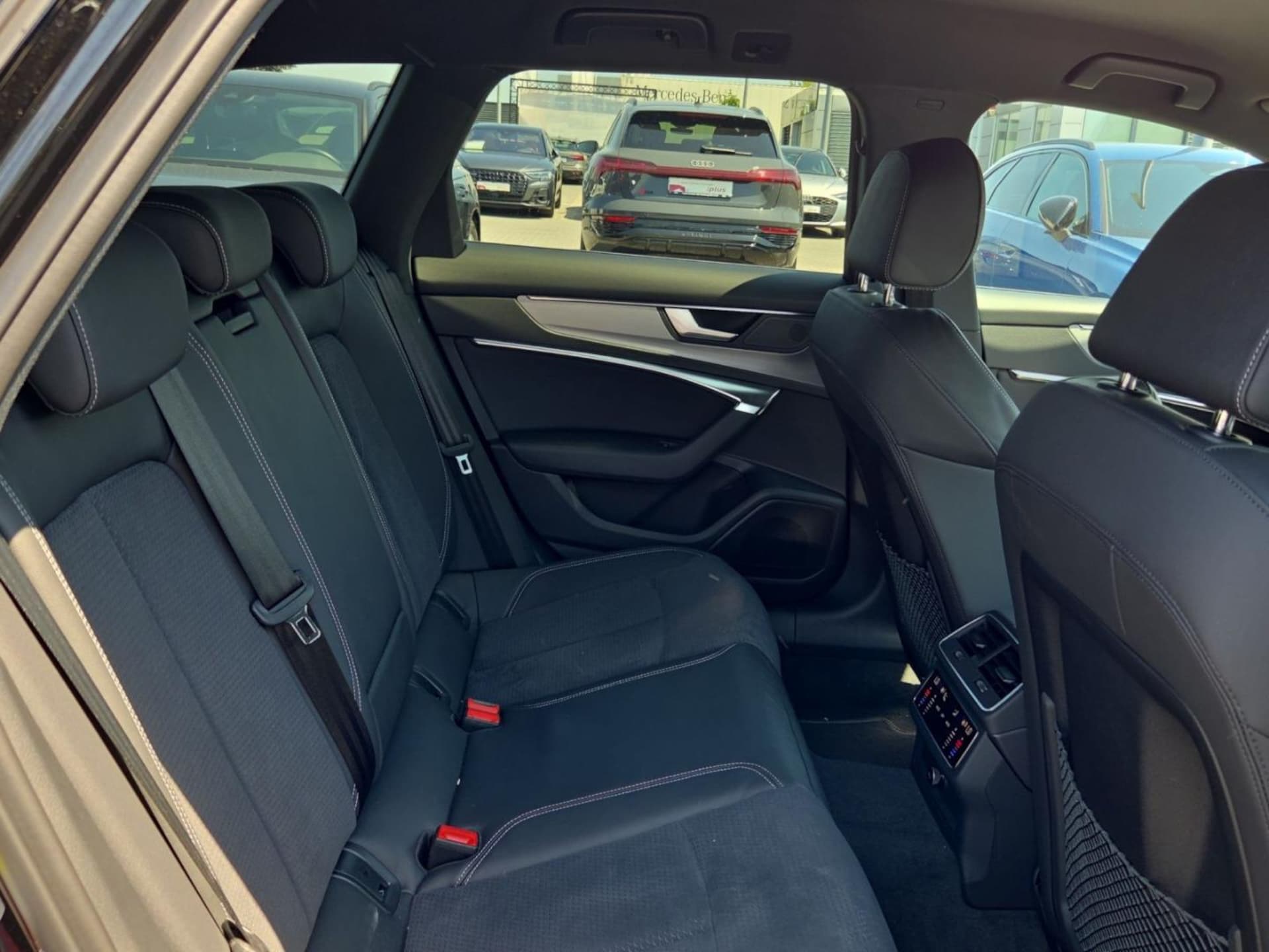 Audi S6 Avant