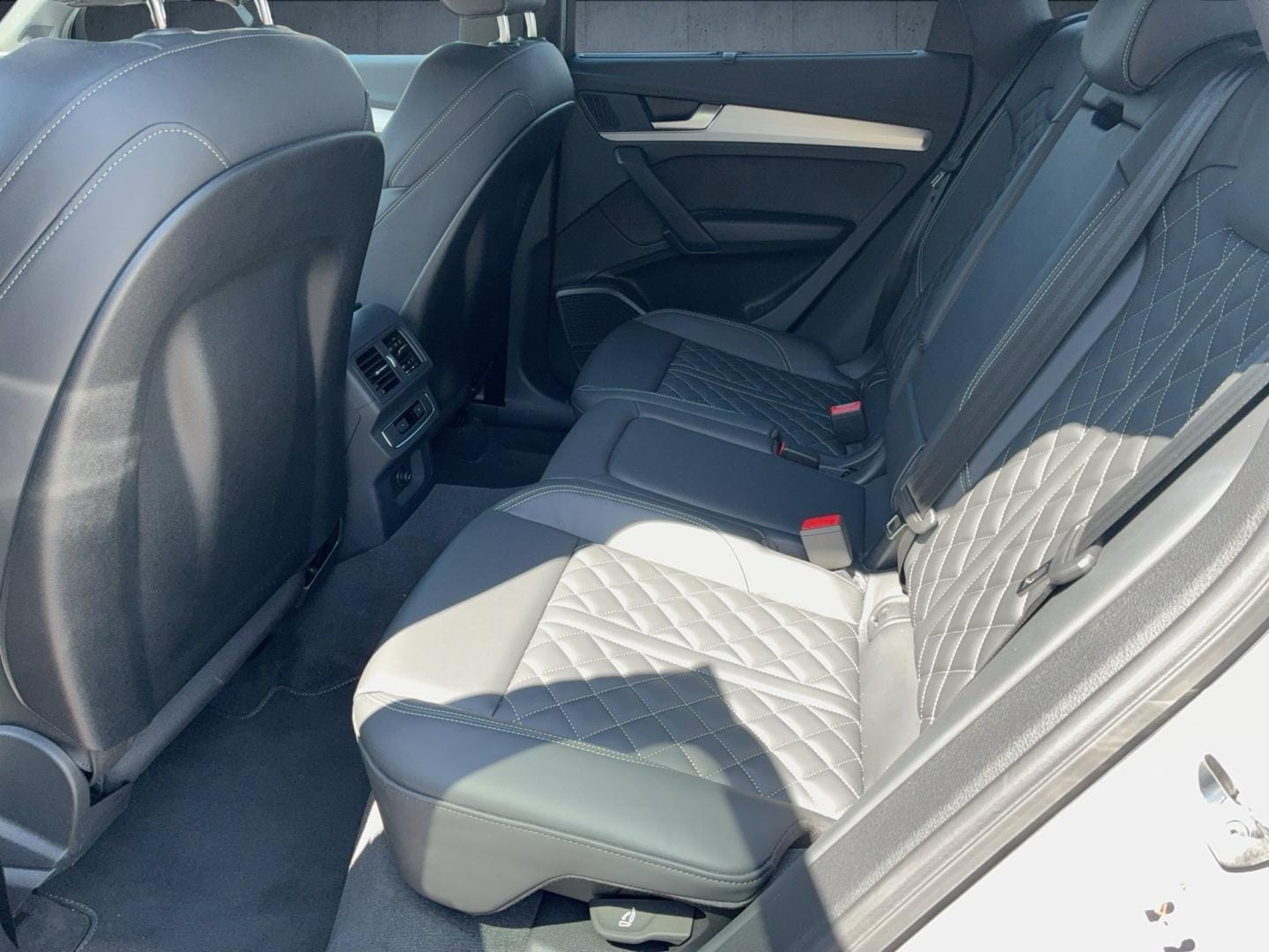Bild über Audi SQ5 TDI tiptronic - für weitere Informationen kontaktieren Sie den Audi Partner