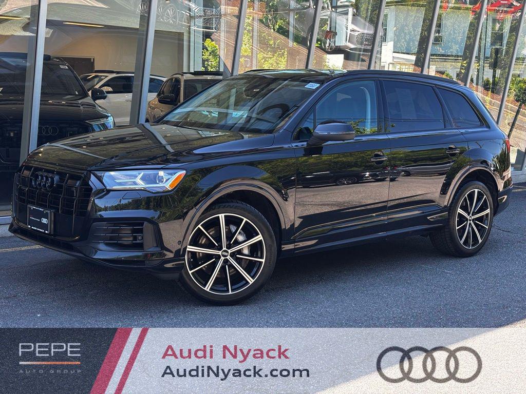2023 Audi Q7 55 Premium Plus quattro Tiptronic's photo
