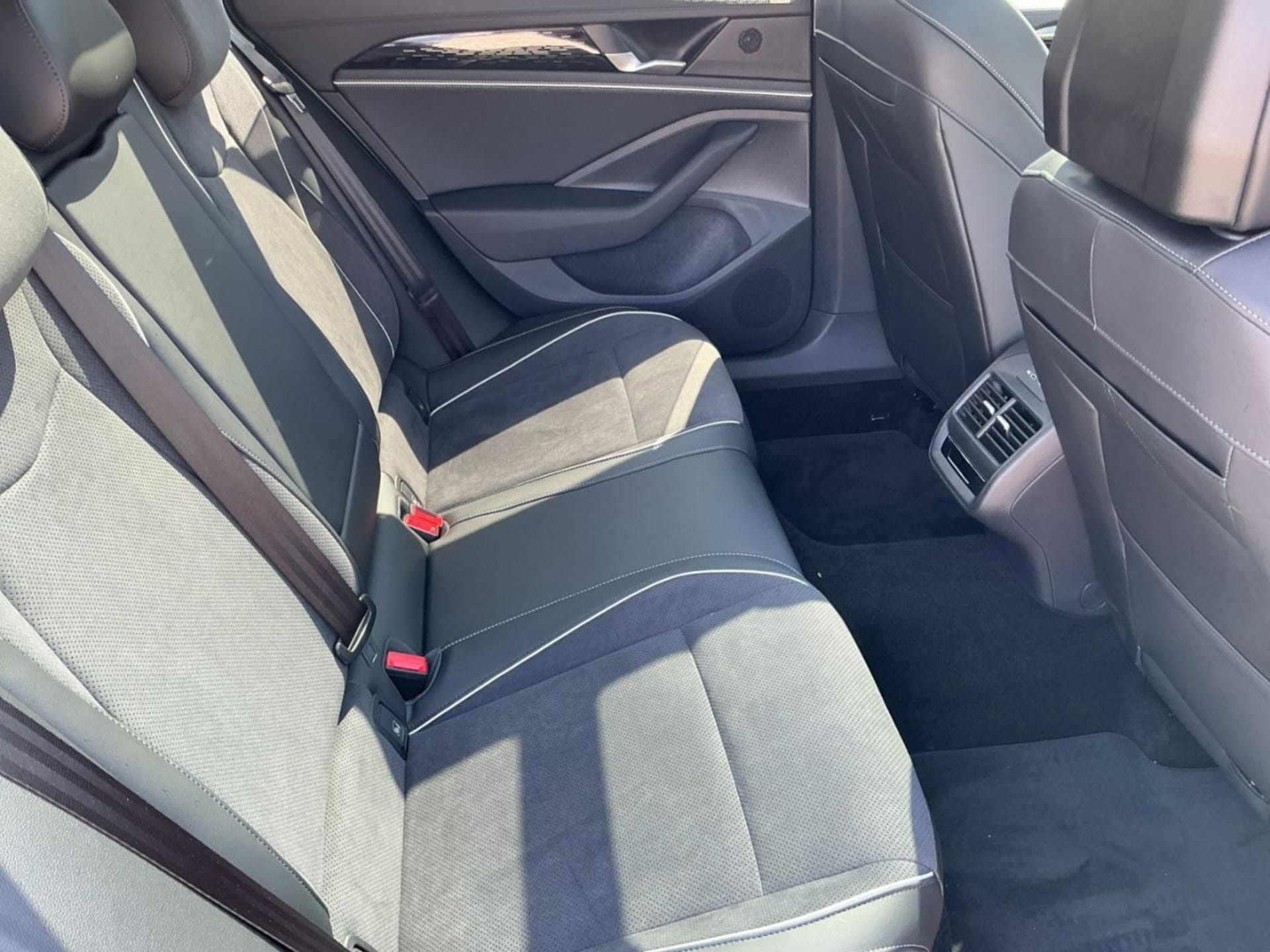 Volkswagen Passat Elegance