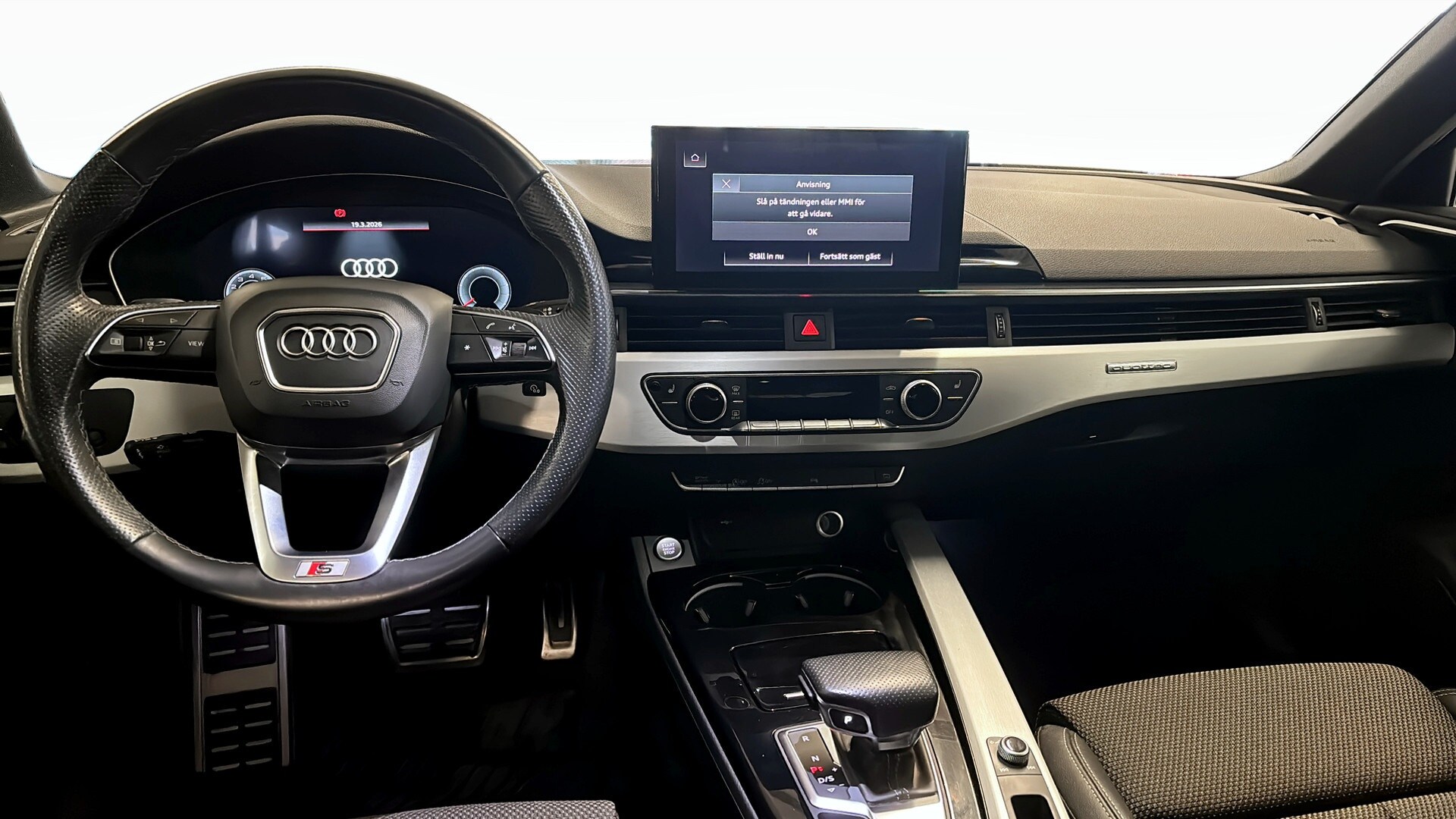 Bild som visar&nbsp;Audi A4 Avant&nbsp;A4 Avant 40 TFSI quattro S line 204 hk S tronic - för mer information kontakta din Audi Partner