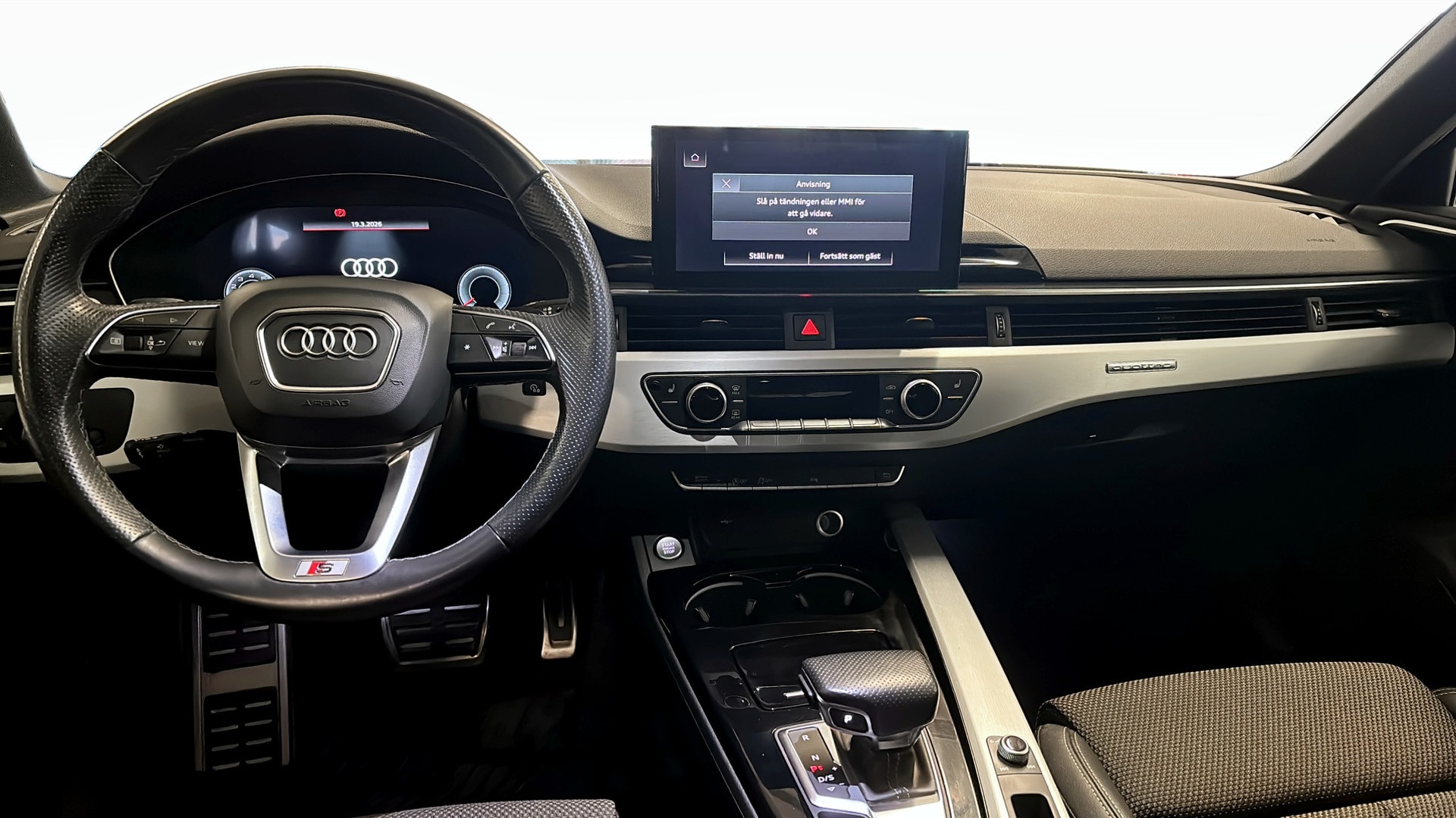 Bild som visar Audi A4 Avant A4 Avant 40 TFSI quattro S line 204 hk S tronic - för mer information kontakta din Audi Partner