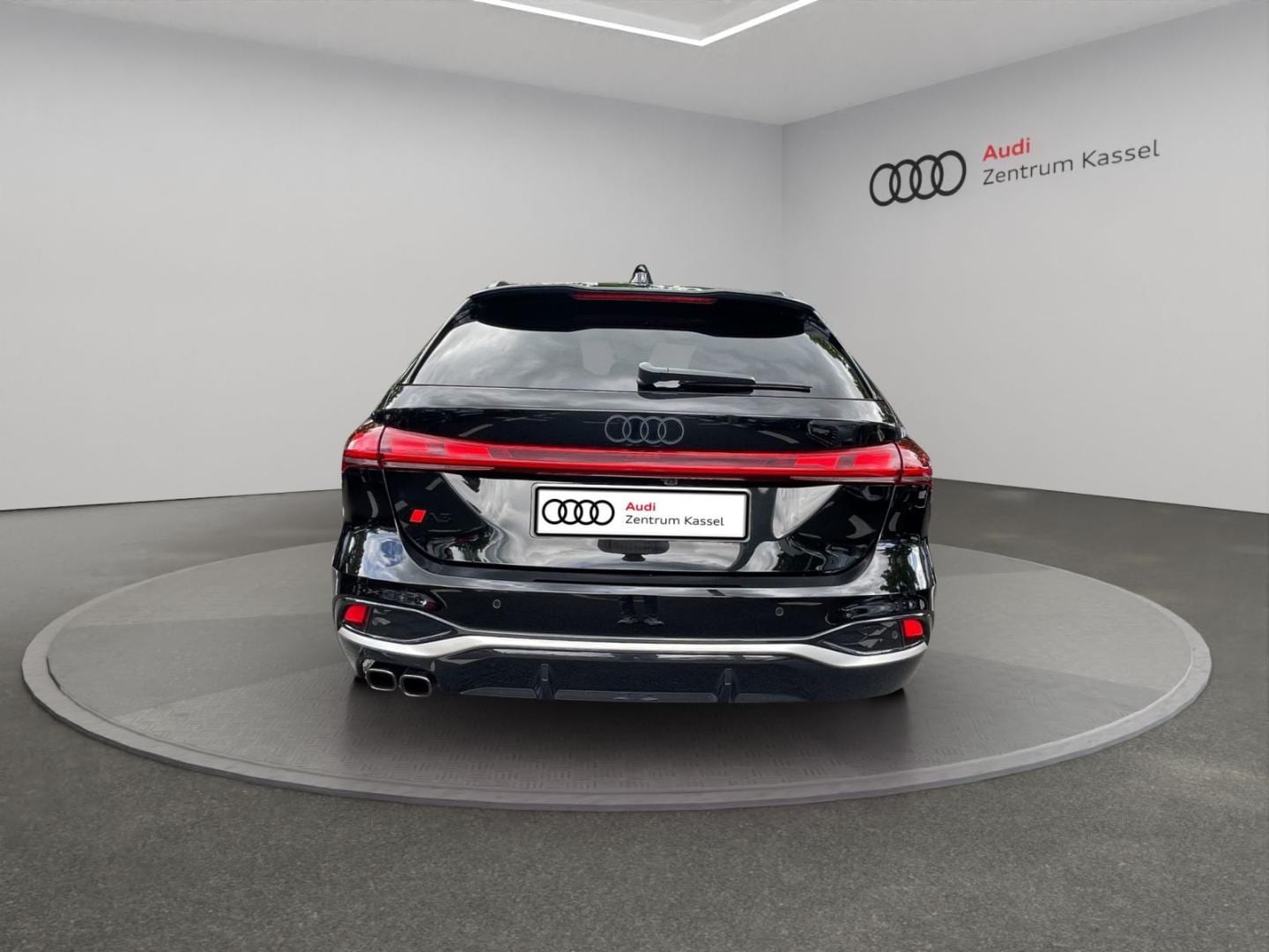 Bild über Audi A5 Avant TDI quattro 150 kW S tronic - für weitere Informationen kontaktieren Sie den Audi Partner