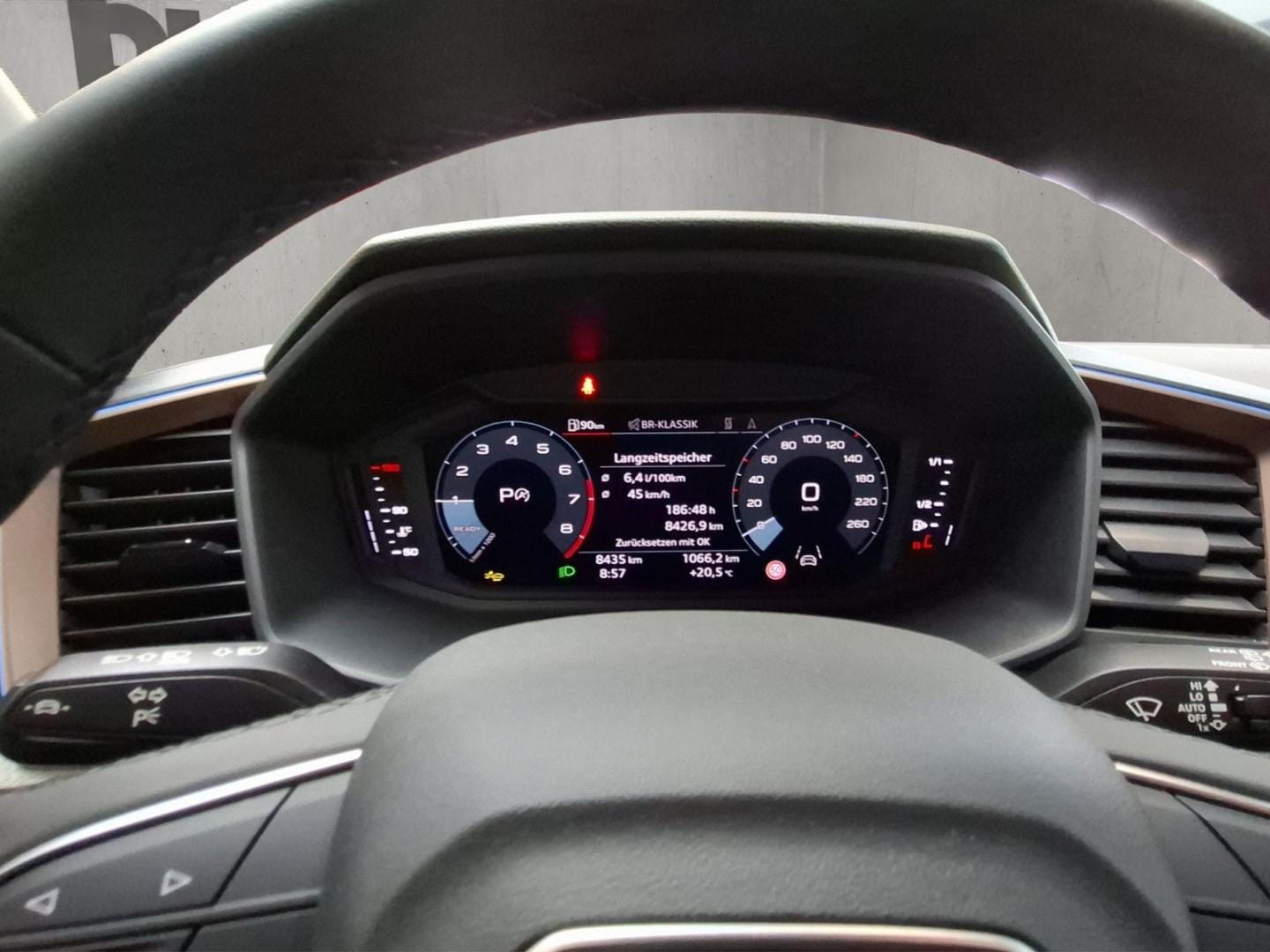 Bild über Audi A1 Sportback S line 25 TFSI S tronic - für weitere Informationen kontaktieren Sie den Audi Partner