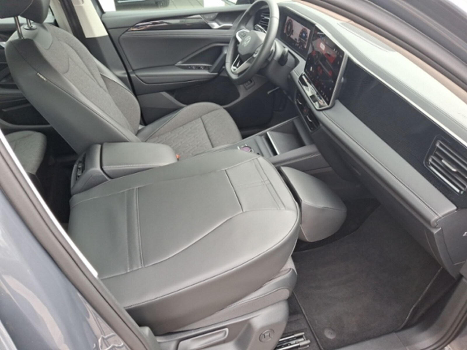 Volkswagen Tiguan – Bild 11