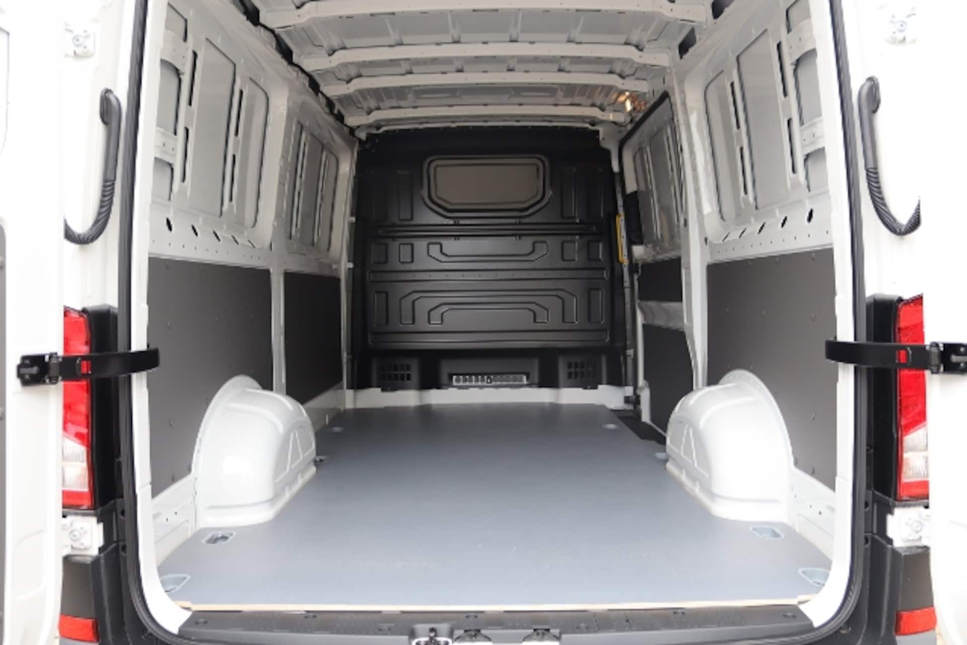 Volkswagen Crafter Kasten mittlerer Radstand