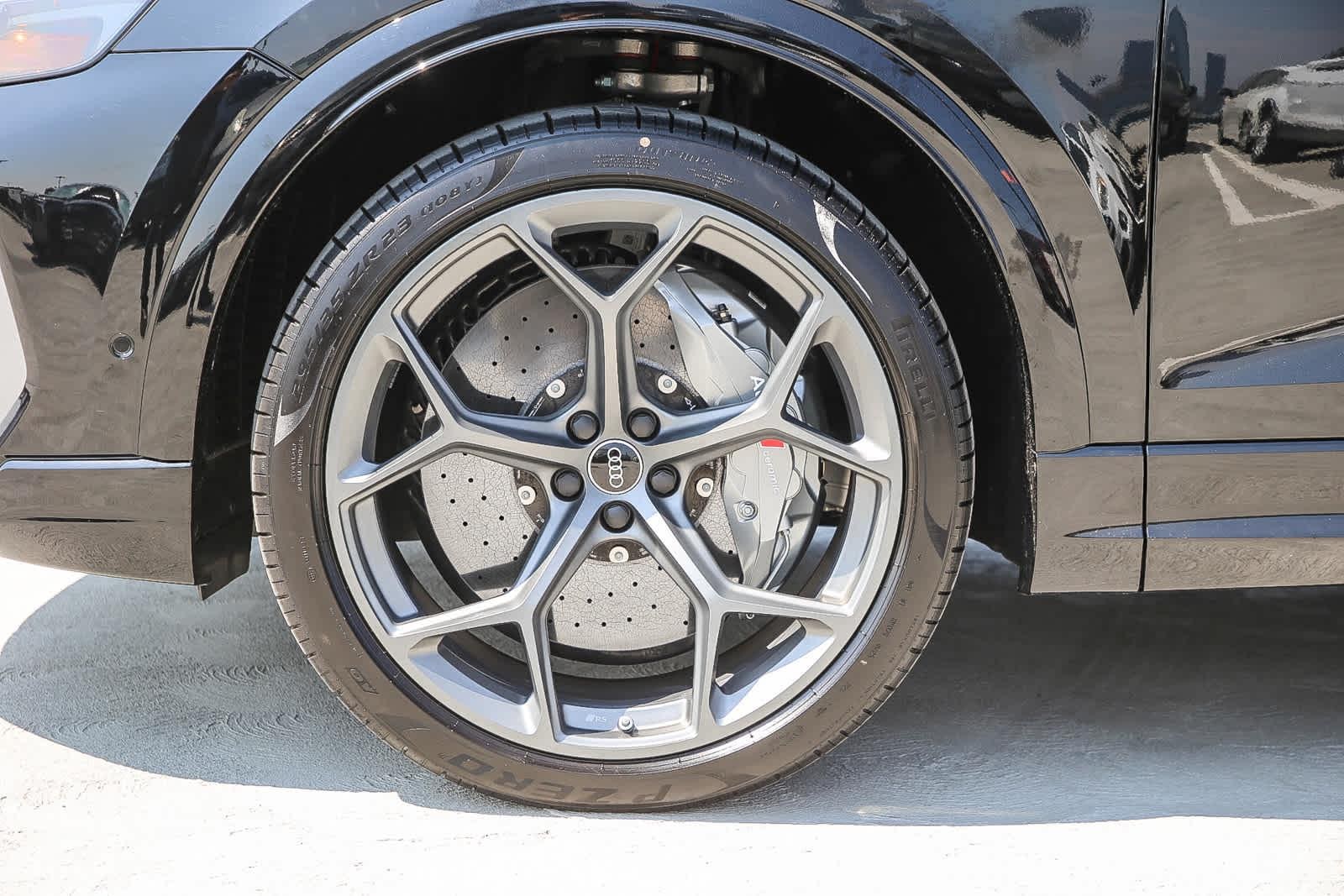 2025 Audi RS Q8 Base - Photo 9