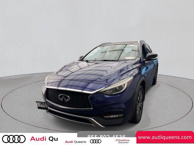 2018 INFINITI QX30 Premium AWD's photo