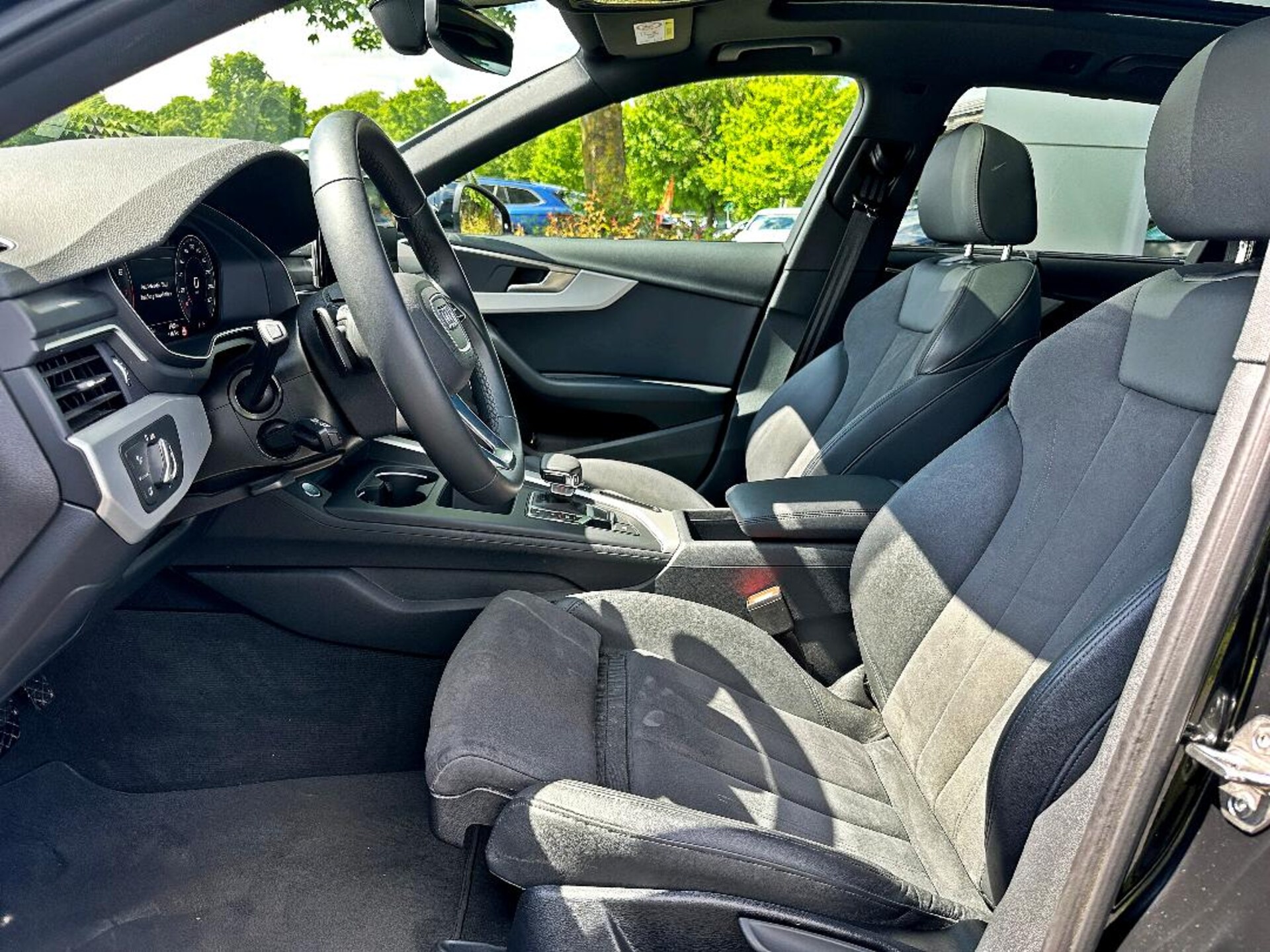 Audi A4 Avant S line