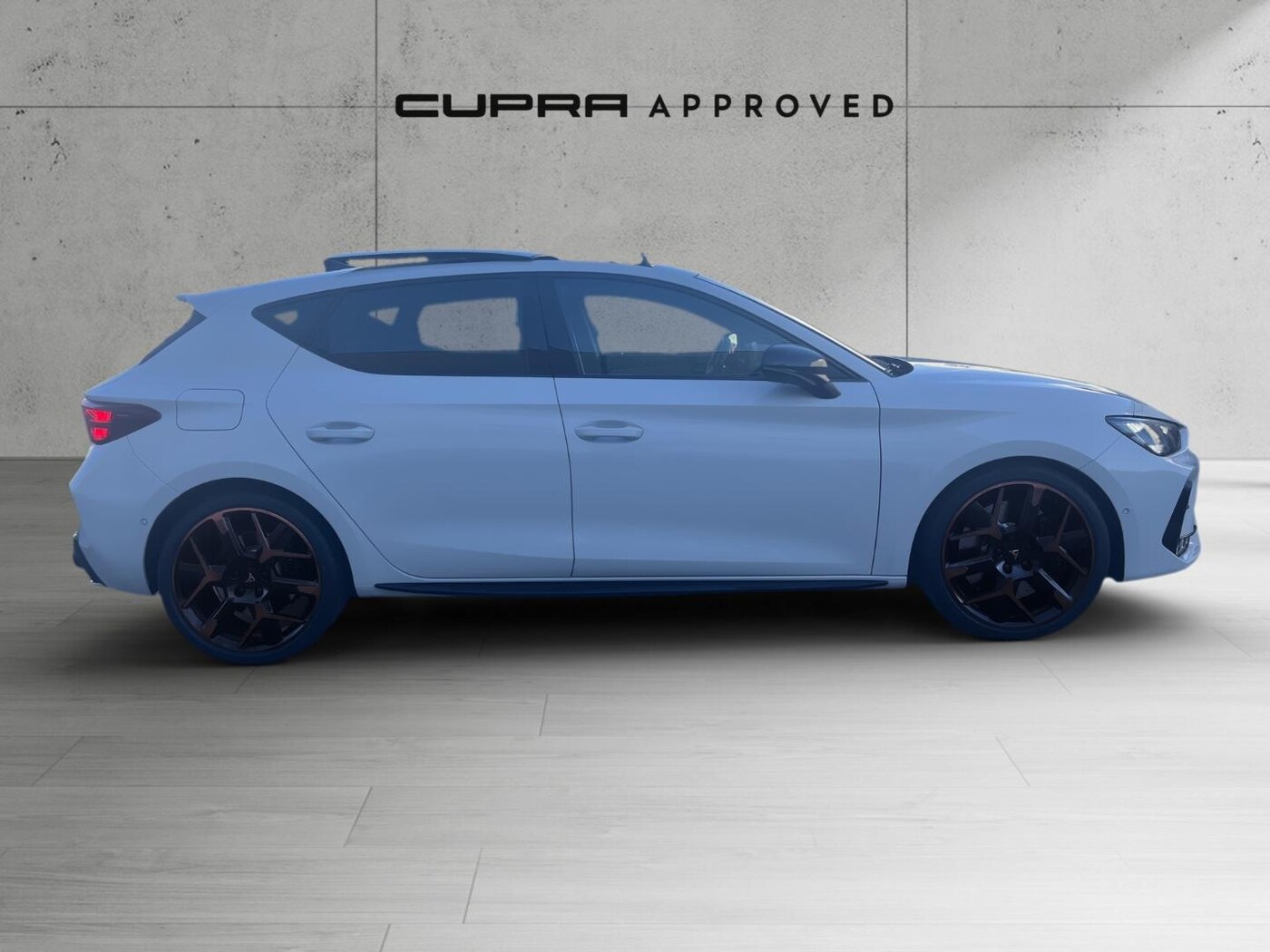 CUPRA Leon León 2.0 TSI VZ DSG 221 kW (300 CV) — photo 3