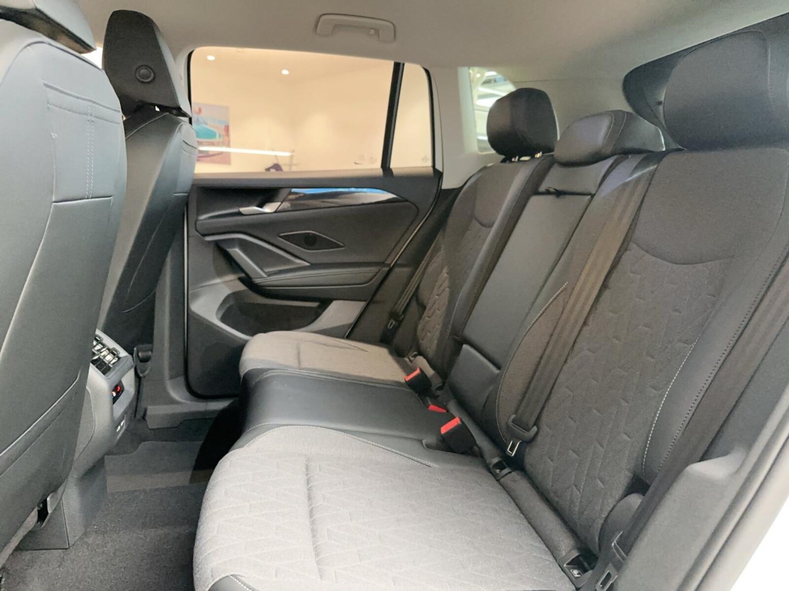 Volkswagen Tiguan – Bild 13