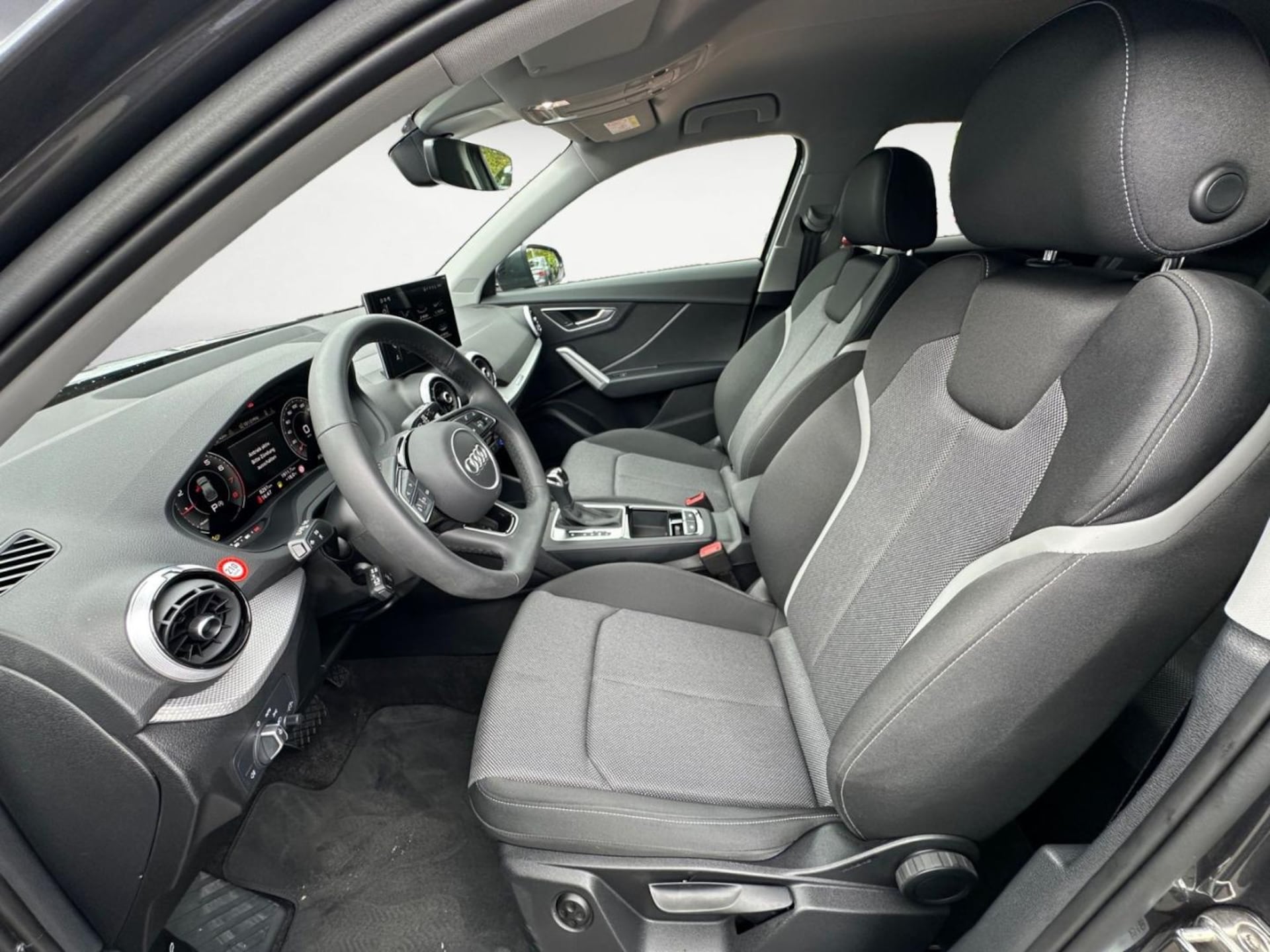 Audi Q2 S line