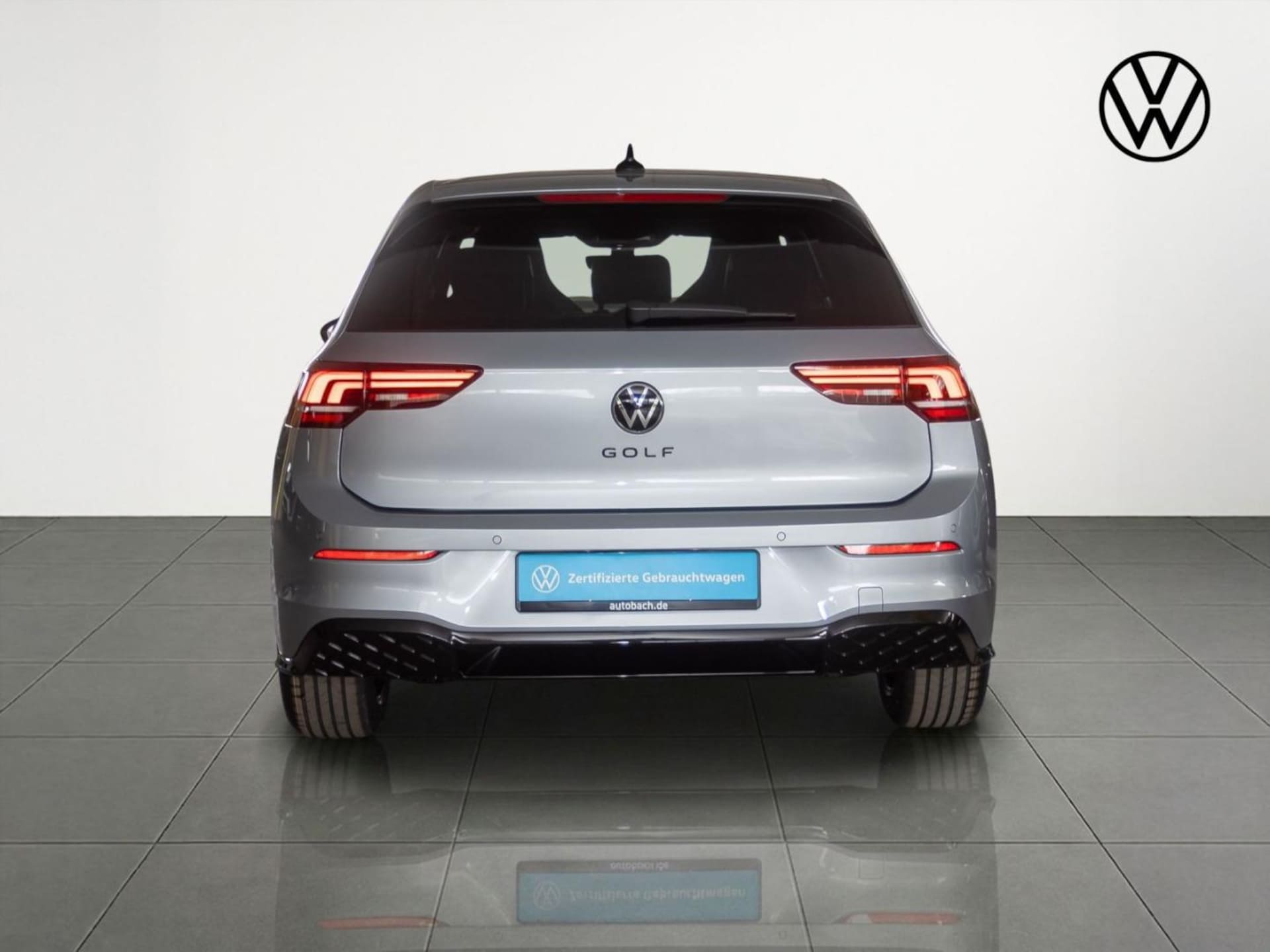 Volkswagen Golf R-Line