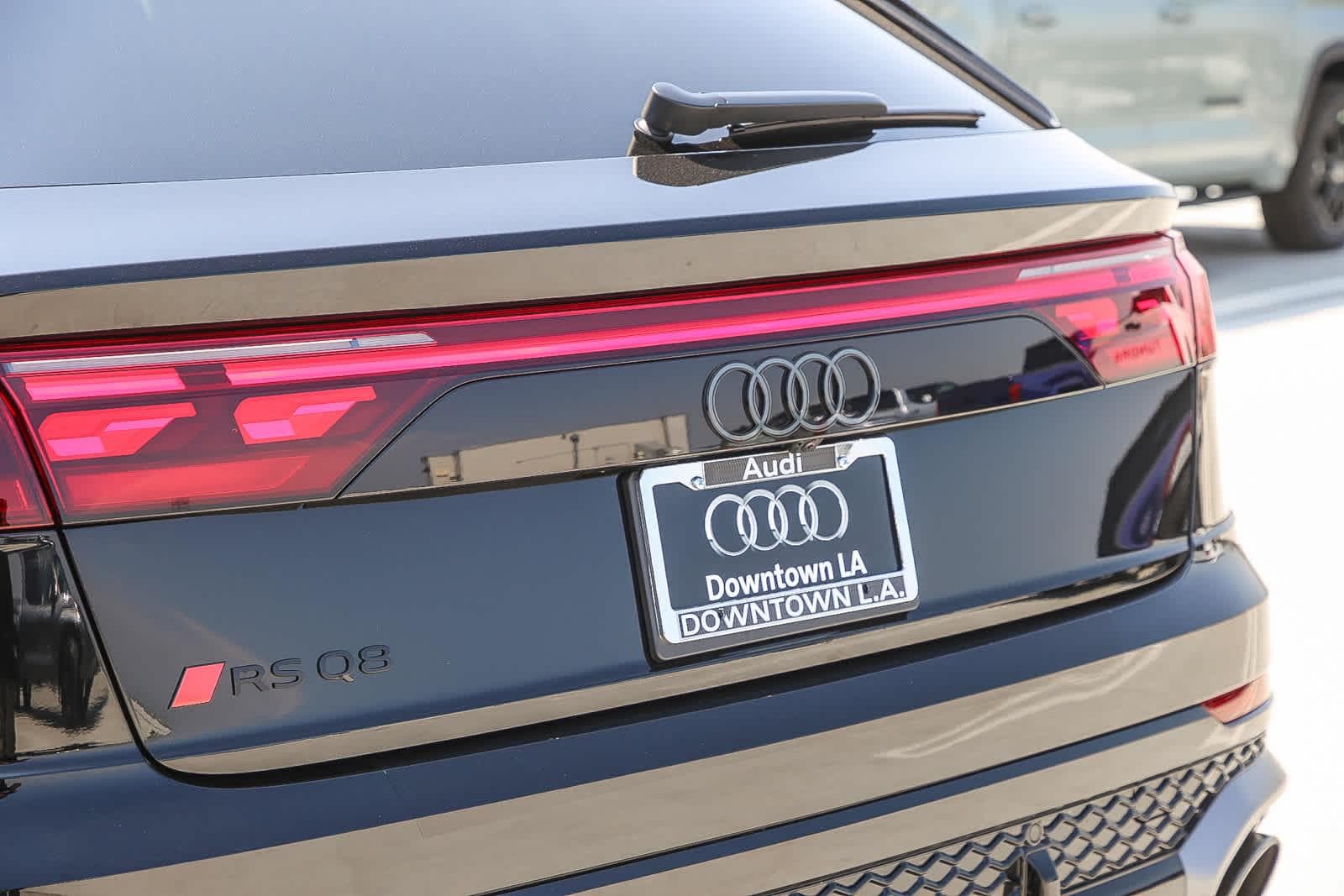 2025 Audi RS Q8 Base - Photo 12