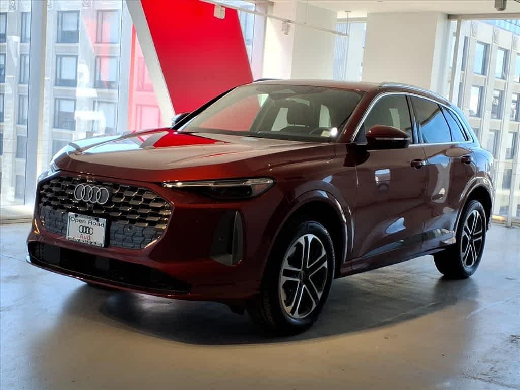 2025 Audi Q5 40 Premium Plus's photo