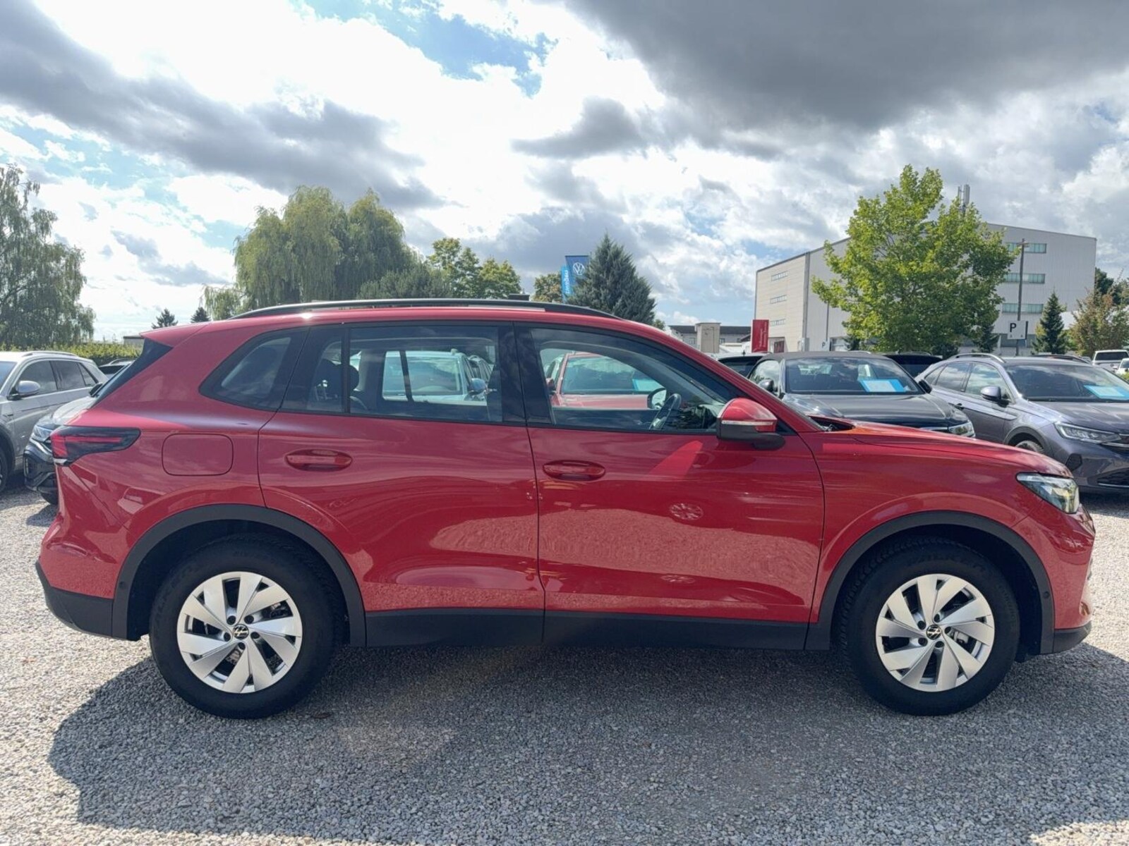 Volkswagen Tiguan – Bild 7