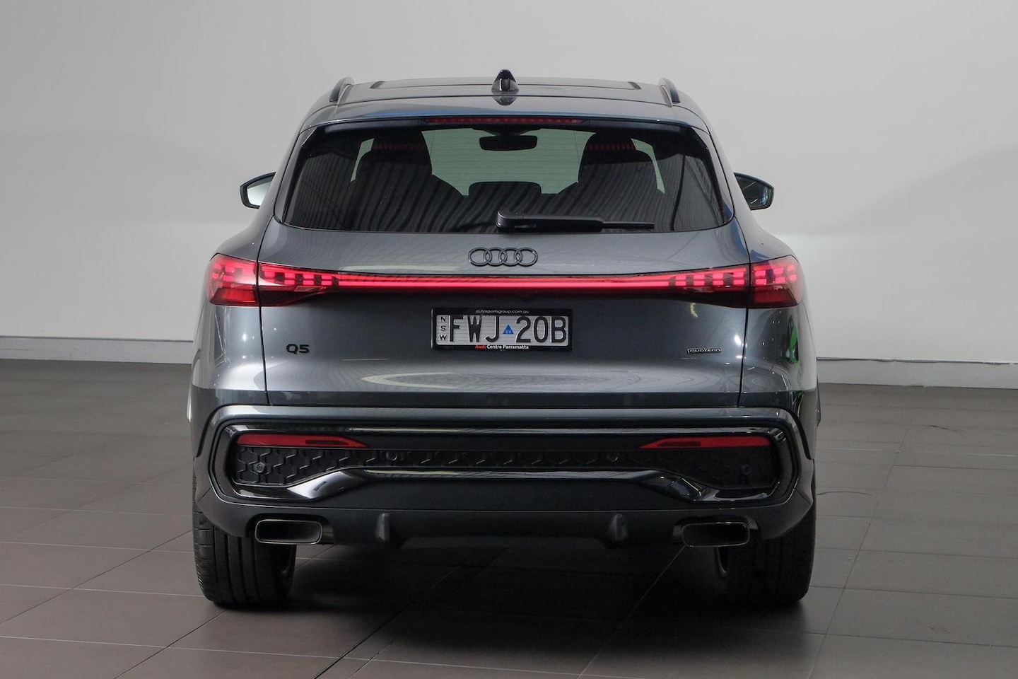 Image about Audi Q5 SUV e-hybrid quattro S tronic