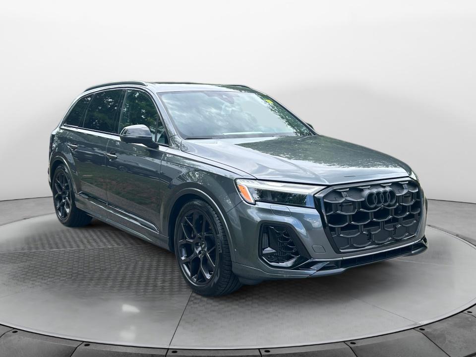 2026 Audi SQ7 Premium Plus quattro Tiptronic's photo