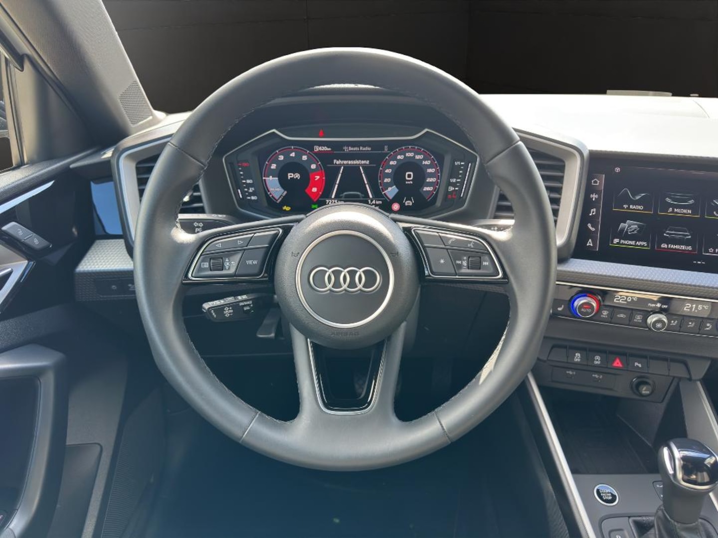 Bild über Audi A1 Sportback advanced 25 TFSI S tronic - für weitere Informationen kontaktieren Sie den Audi Partner